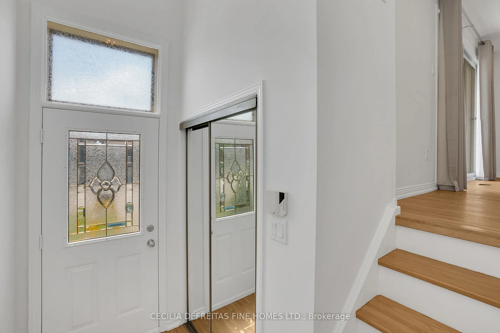 54 Ashburn Crescent, #UPPER