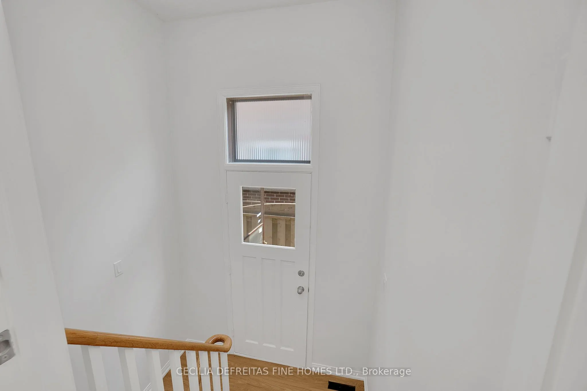 54 Ashburn Crescent, #LOWER