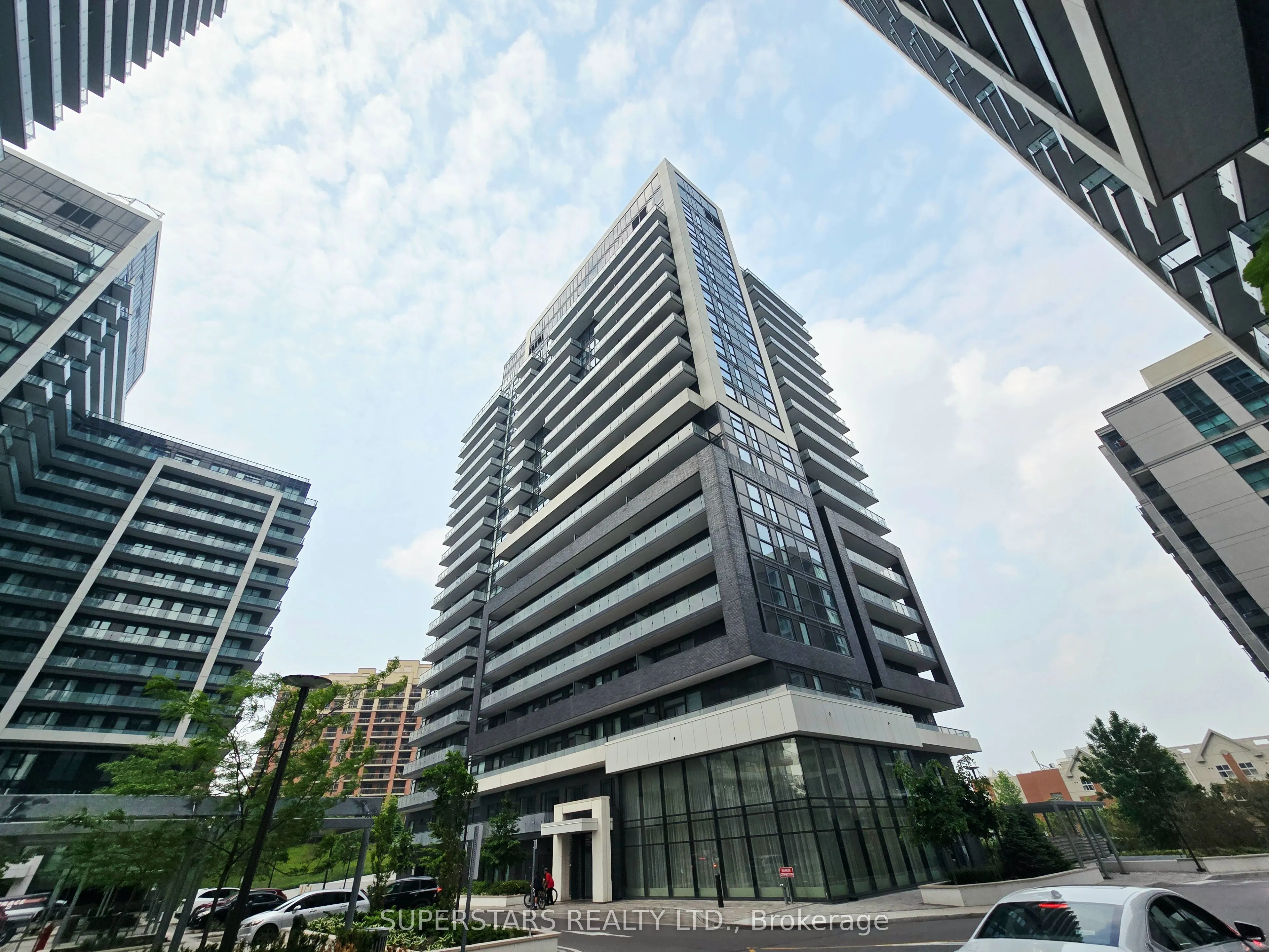 75 Oneida Crescent, #504