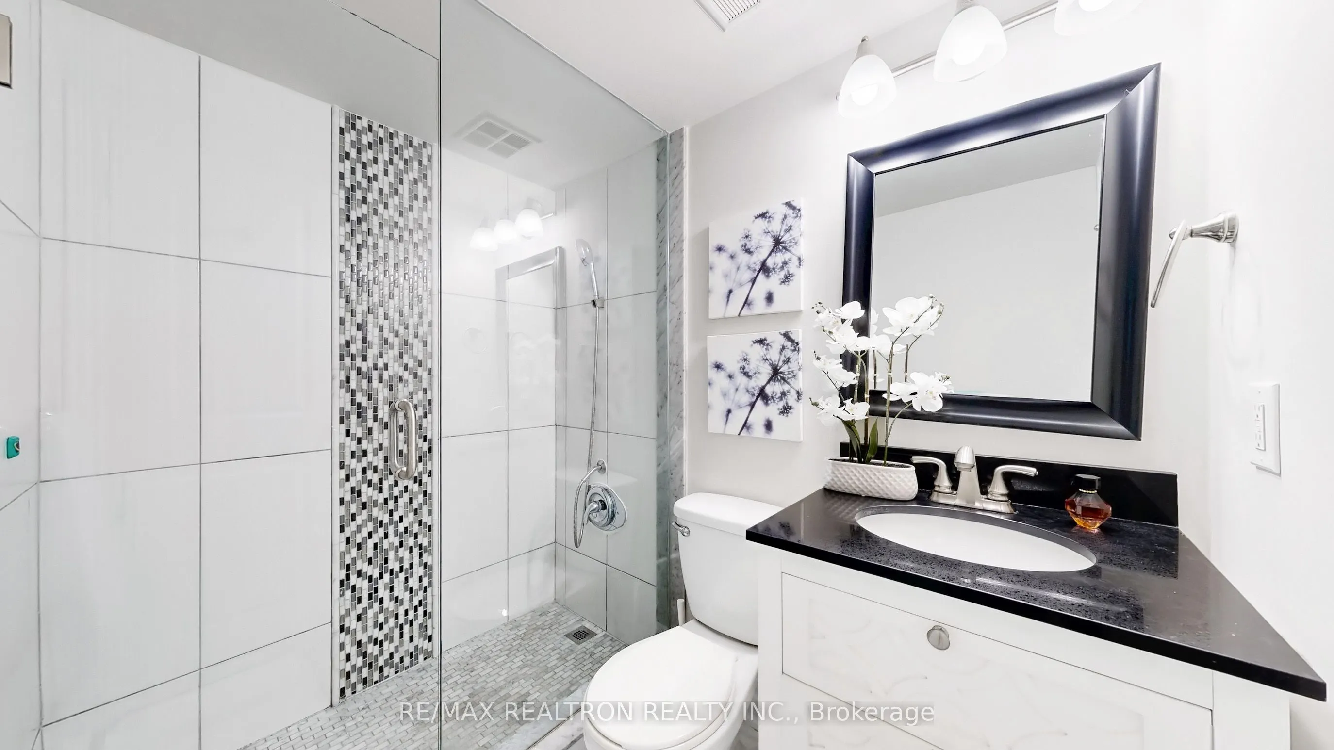 75 Weldrick Road E, #605