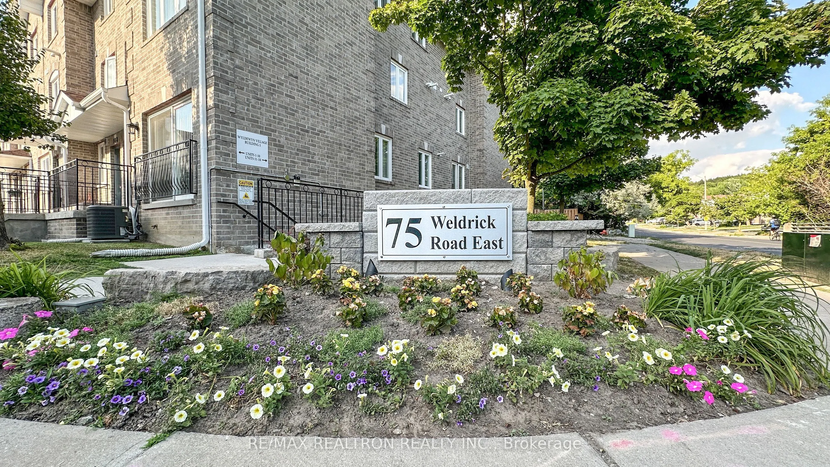 75 Weldrick Road E, #605