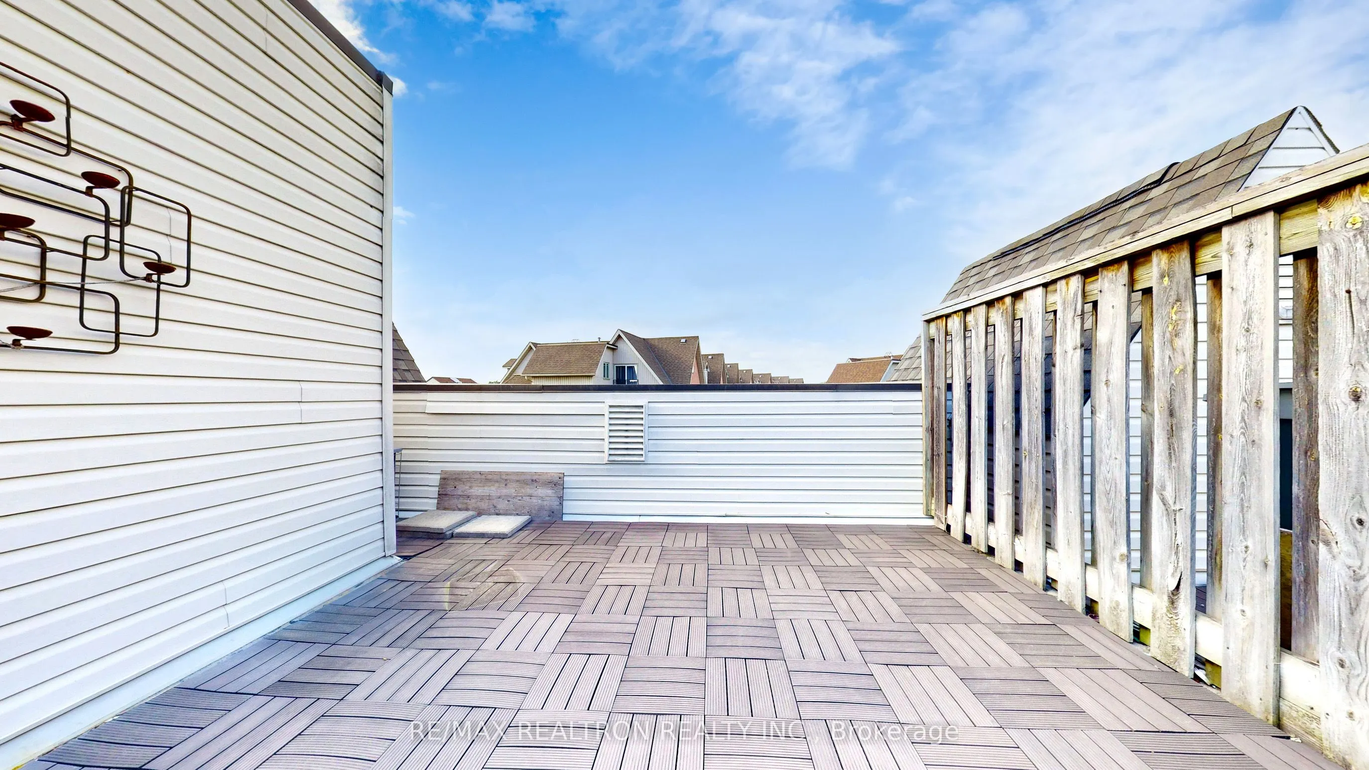 75 Weldrick Road E, #605