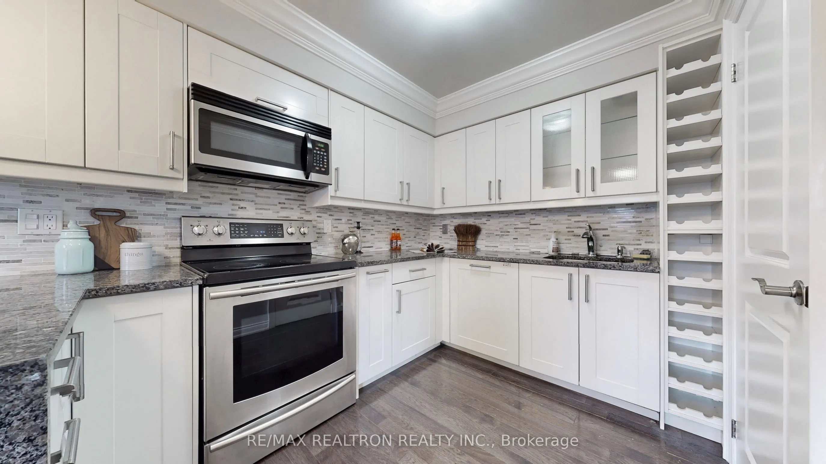 75 Weldrick Road E, #605