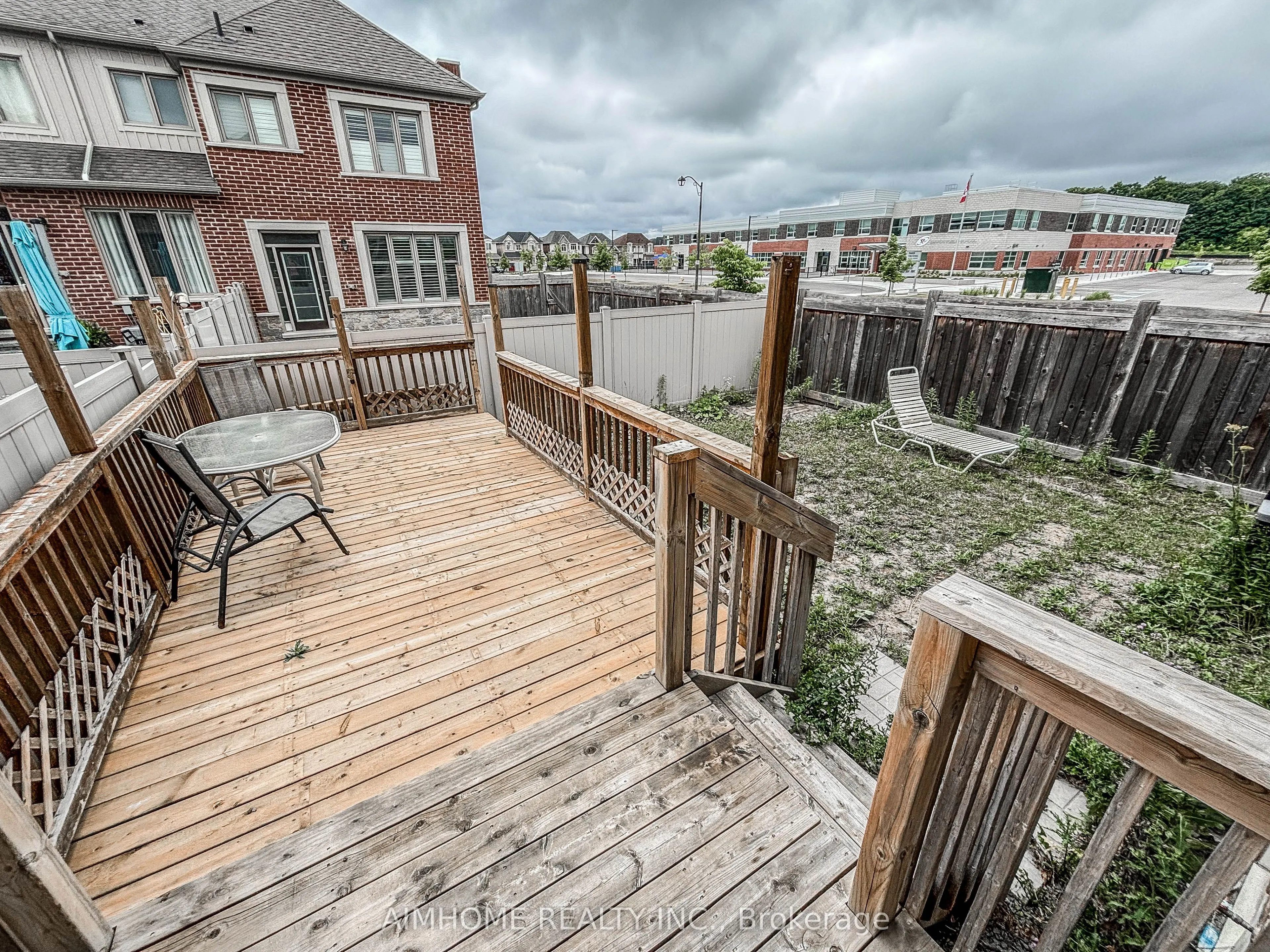 1 Briarfield Avenue