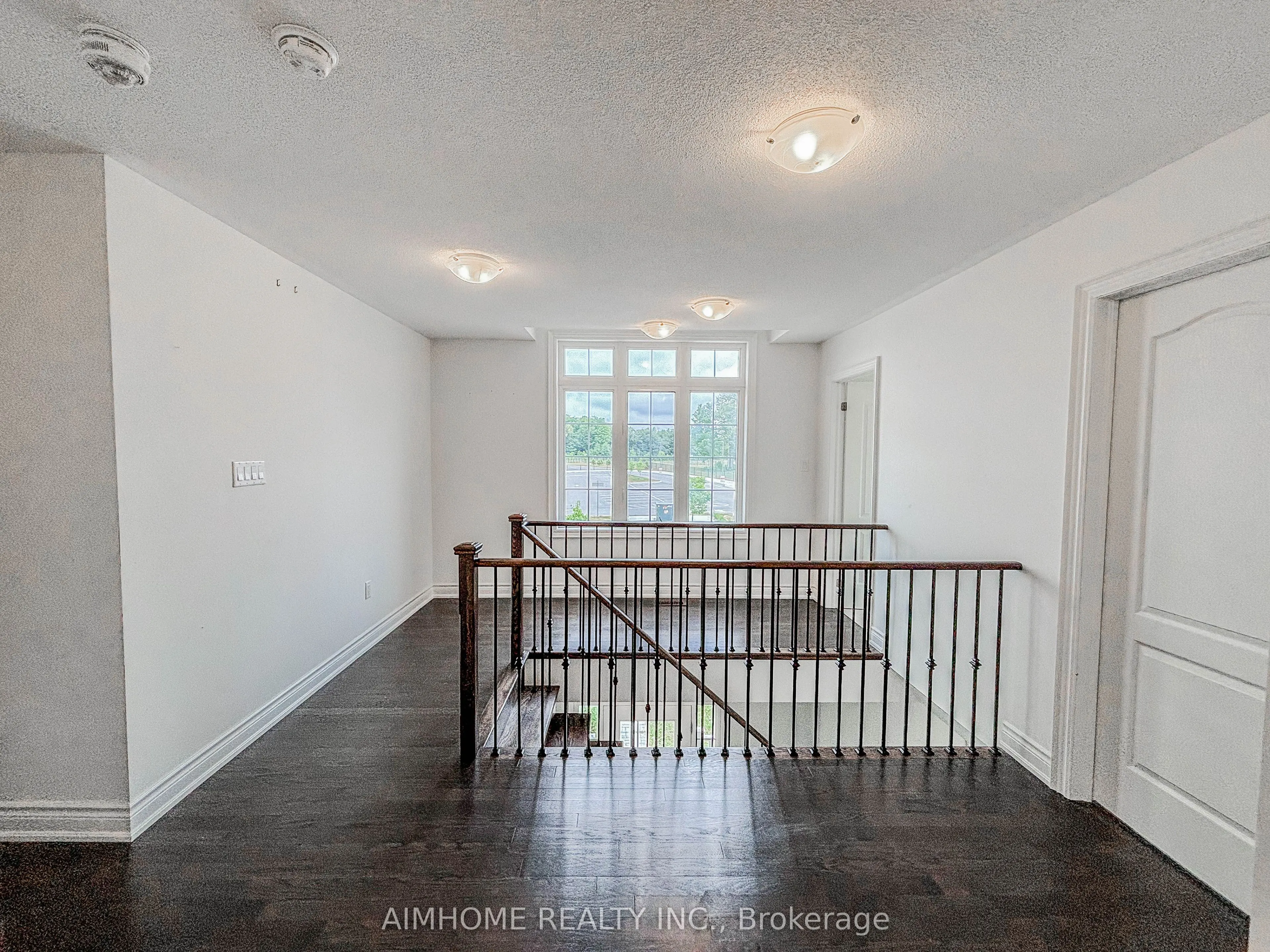 1 Briarfield Avenue