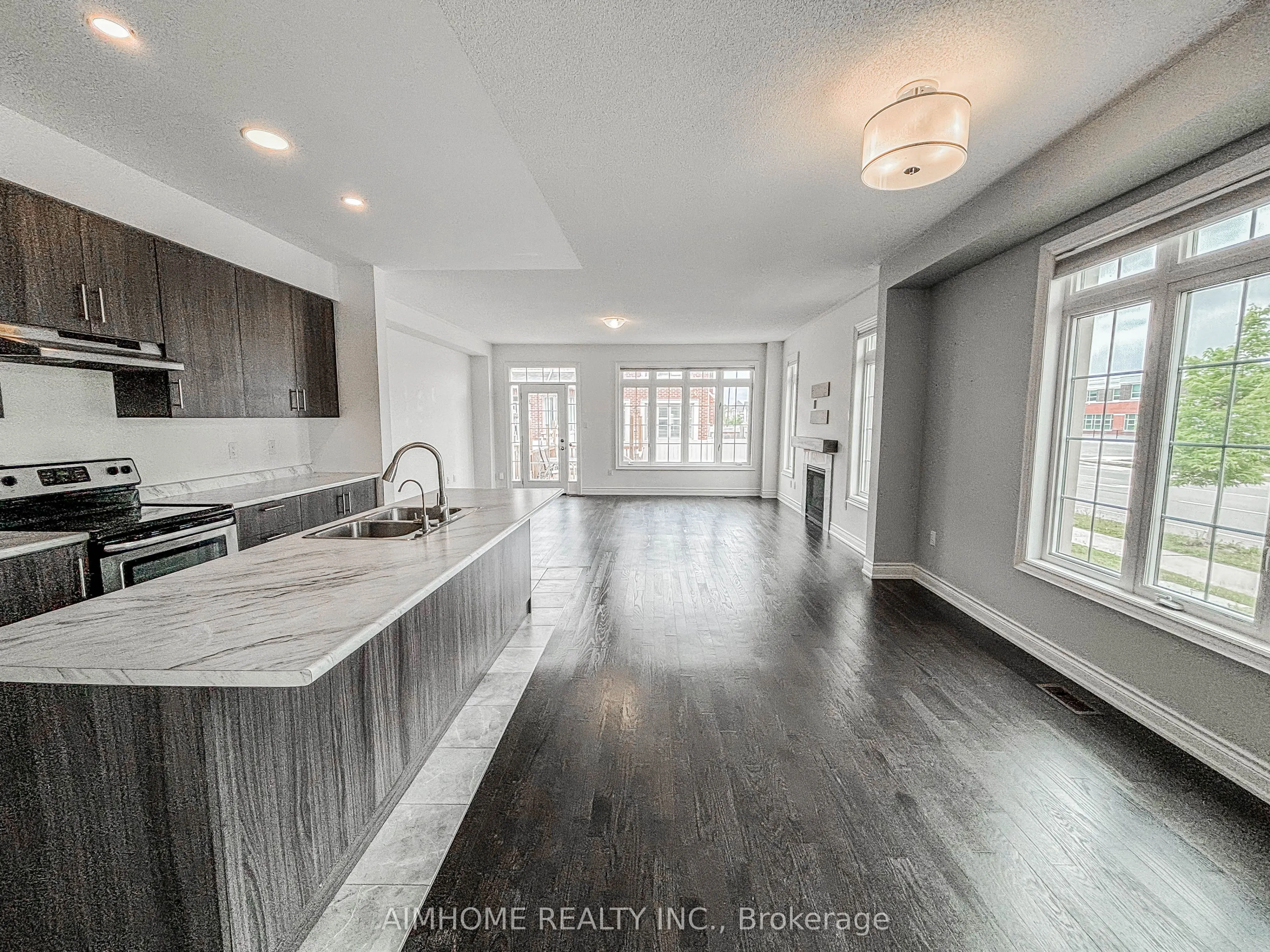 1 Briarfield Avenue