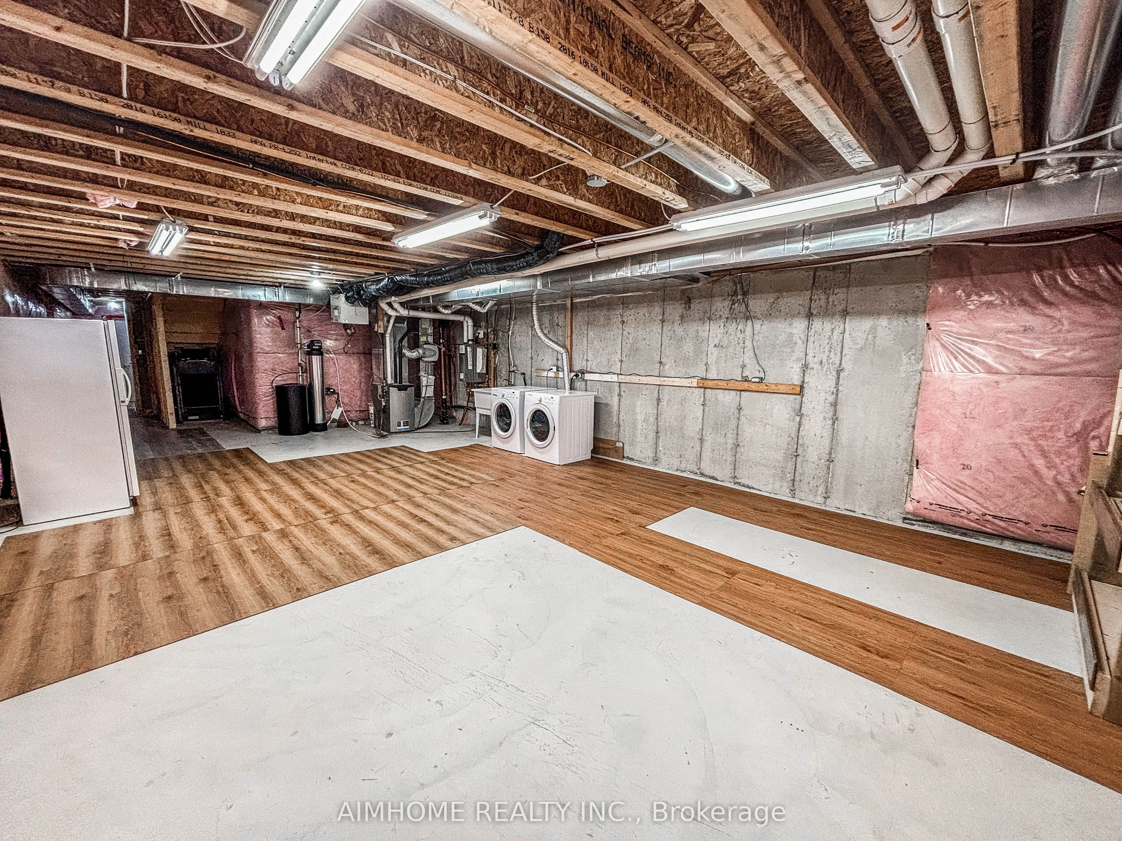 1 Briarfield Avenue