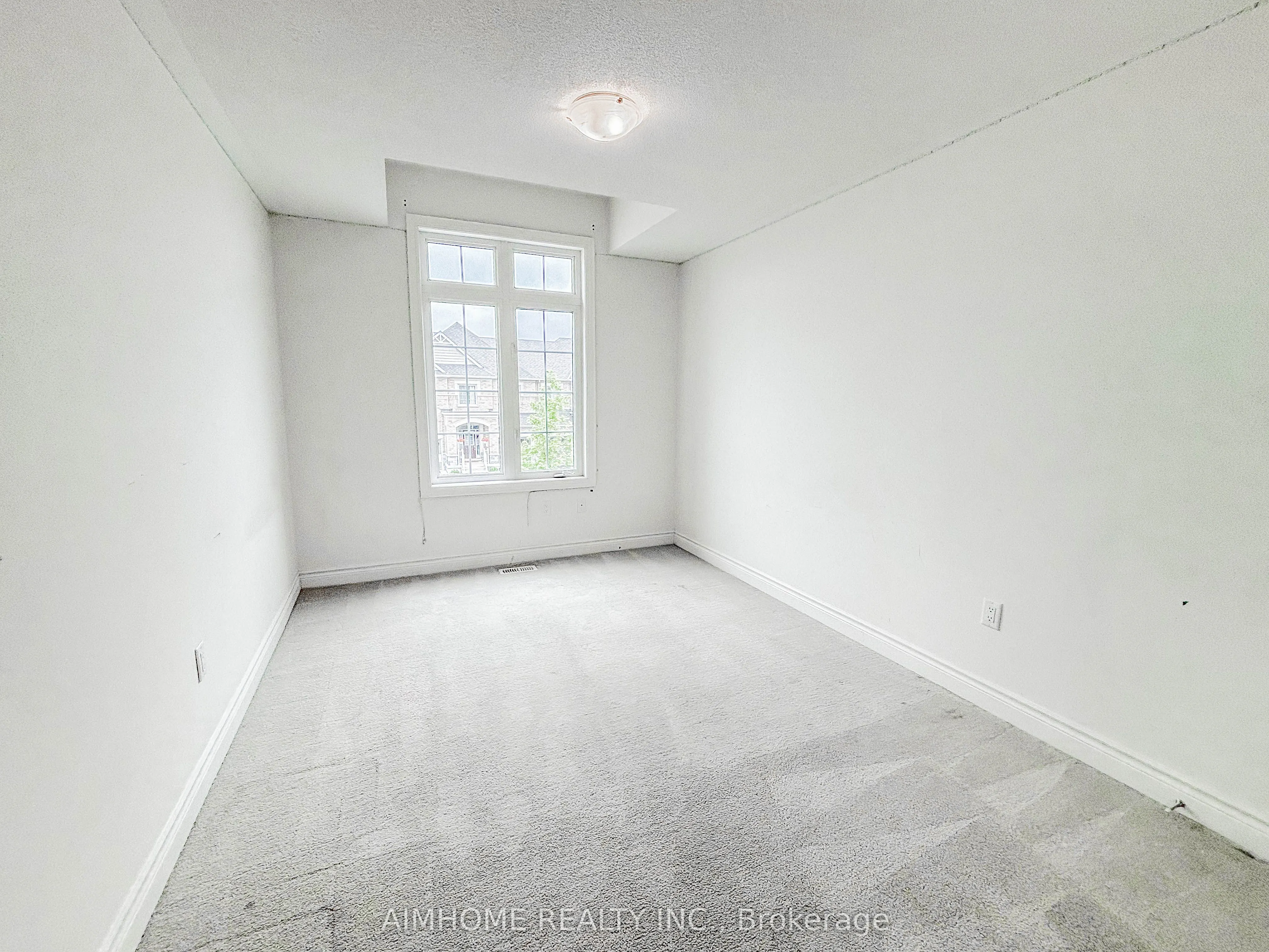 1 Briarfield Avenue