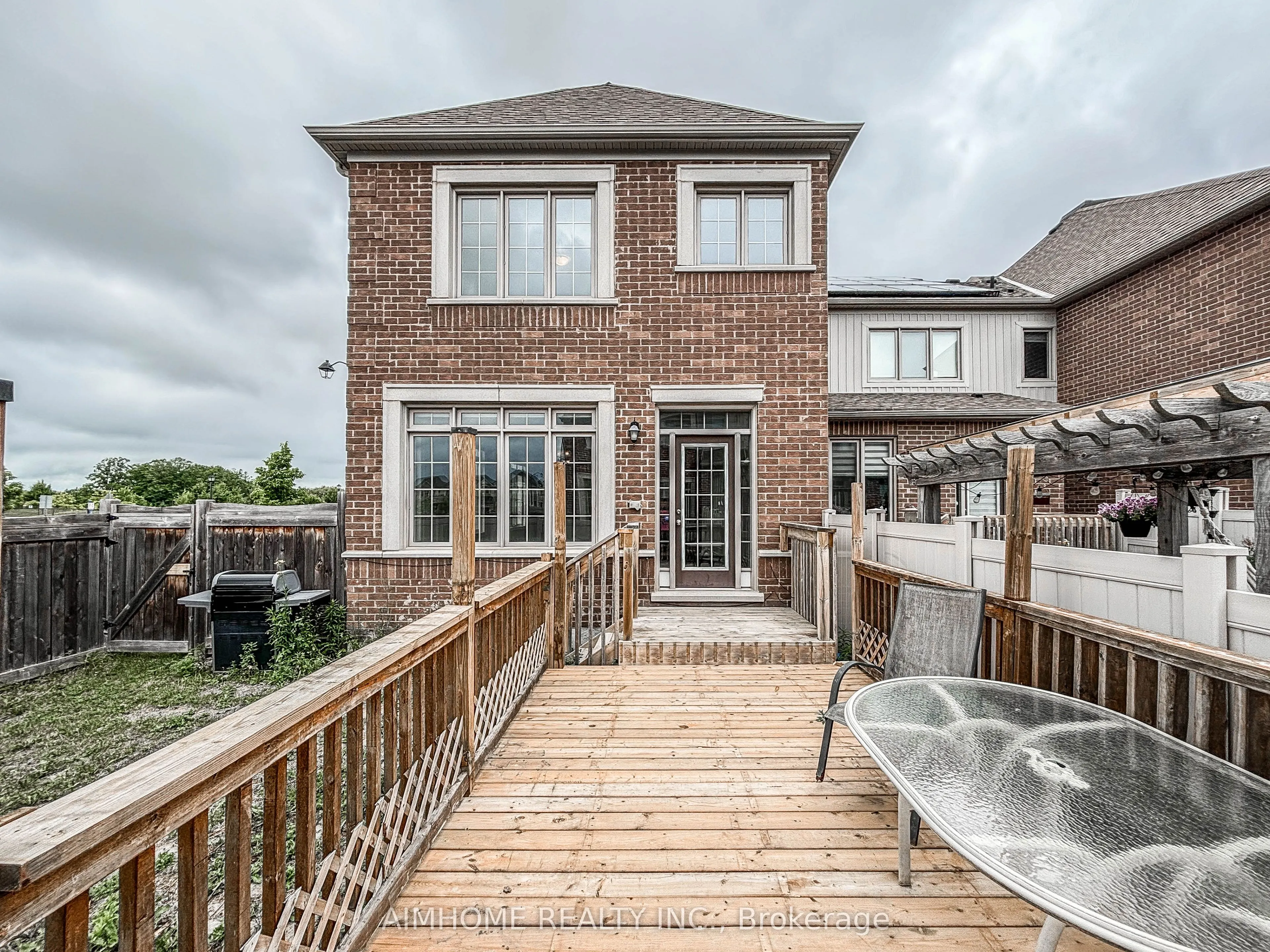 1 Briarfield Avenue