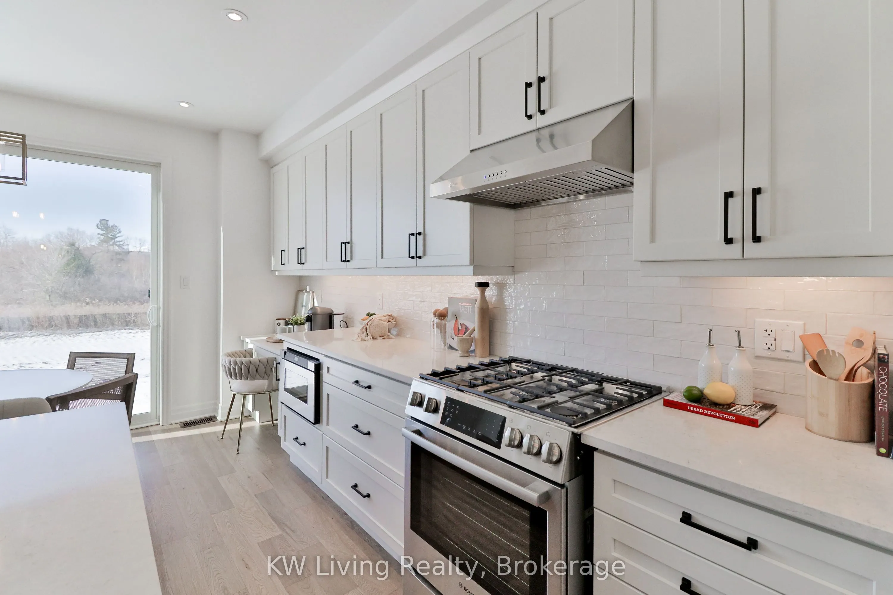 18 Berczy Manor Crescent
