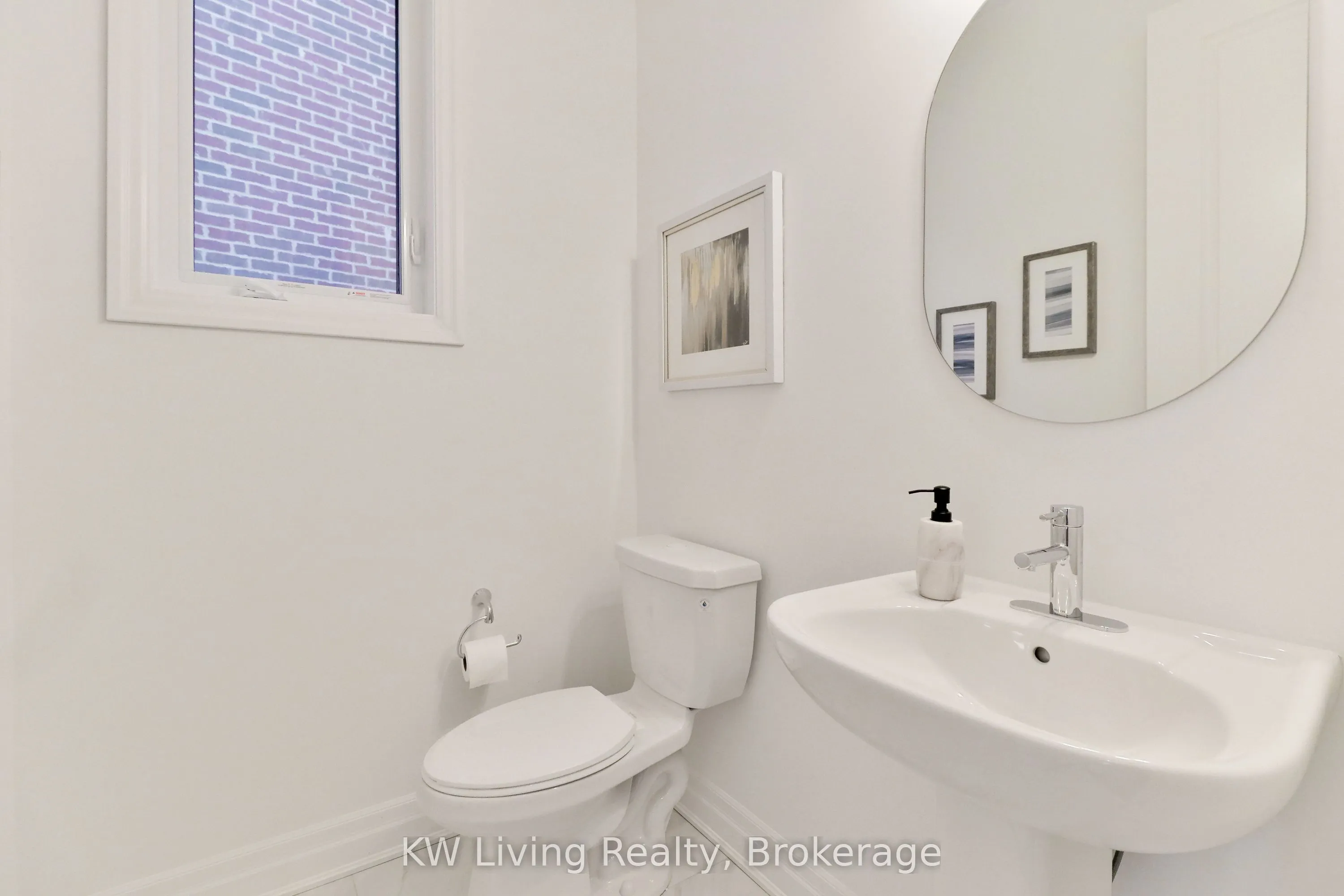 18 Berczy Manor Crescent