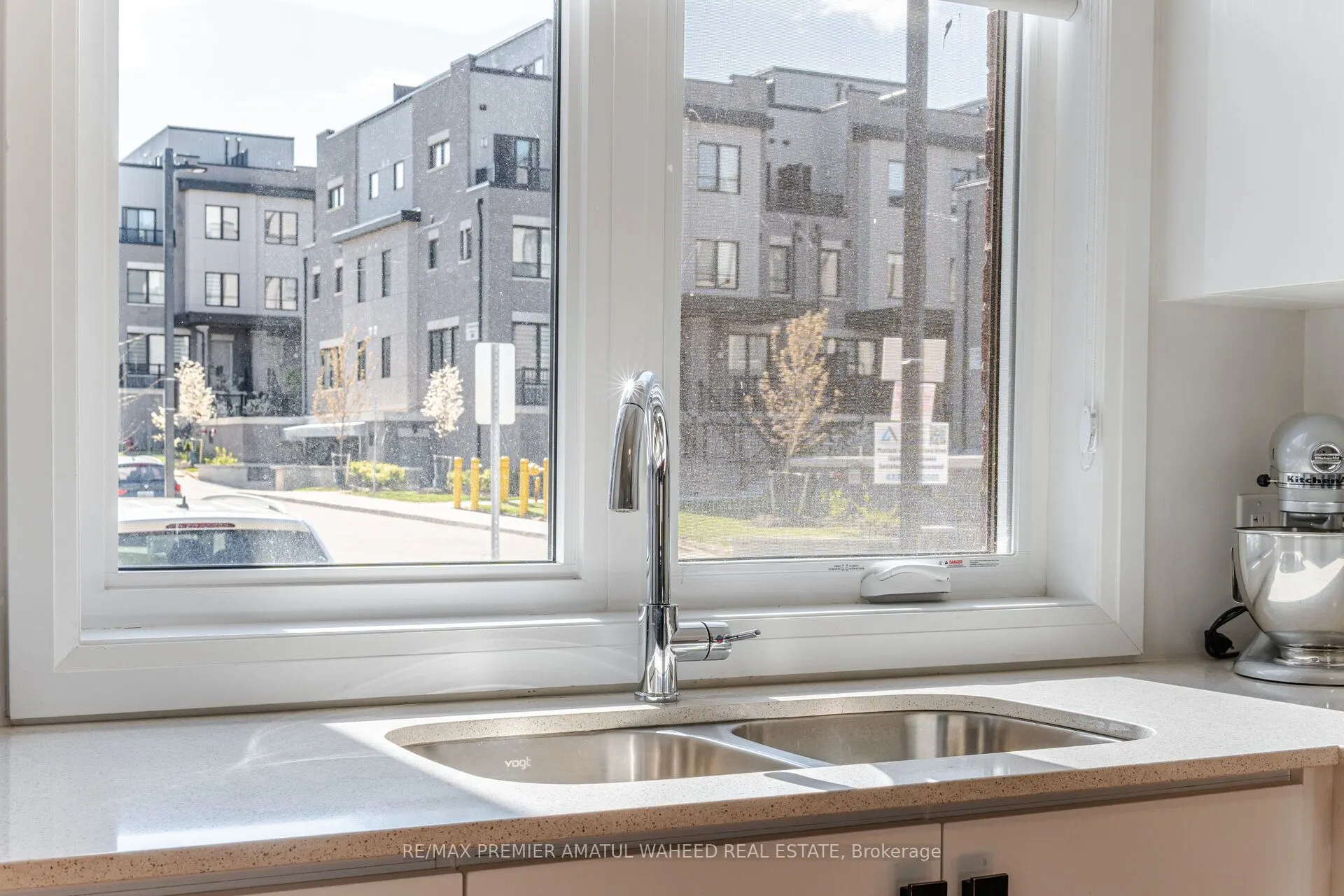 220 Dissette Street, #9
