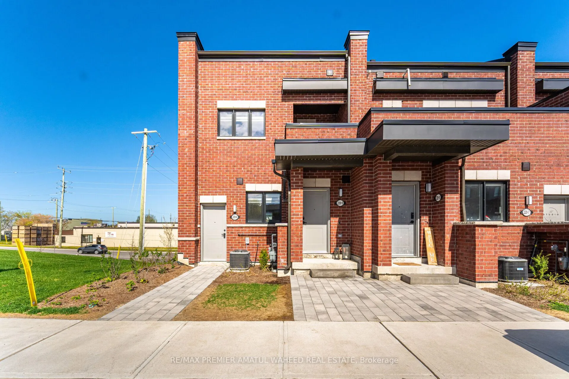 220 Dissette Street, #9