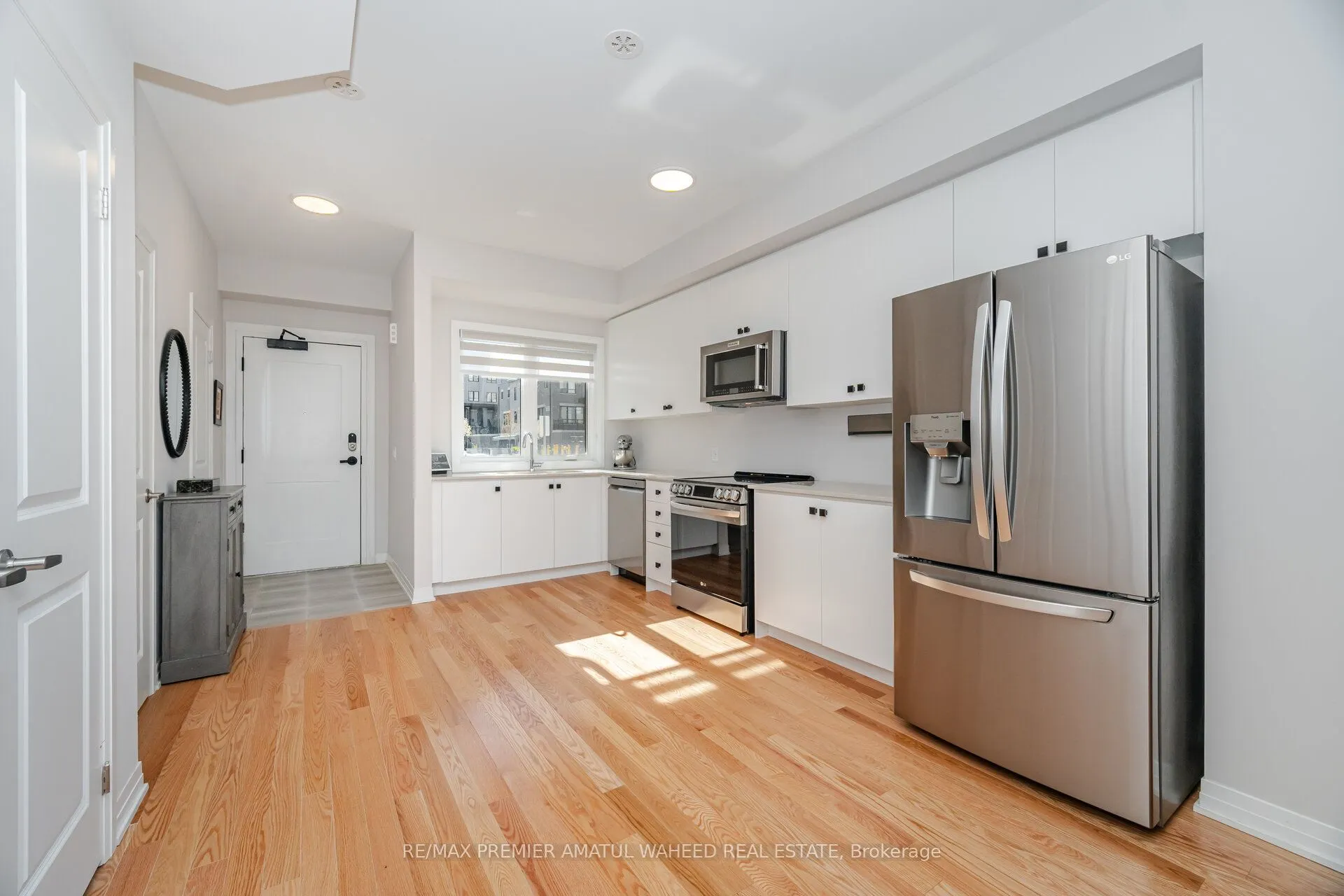 220 Dissette Street, #9