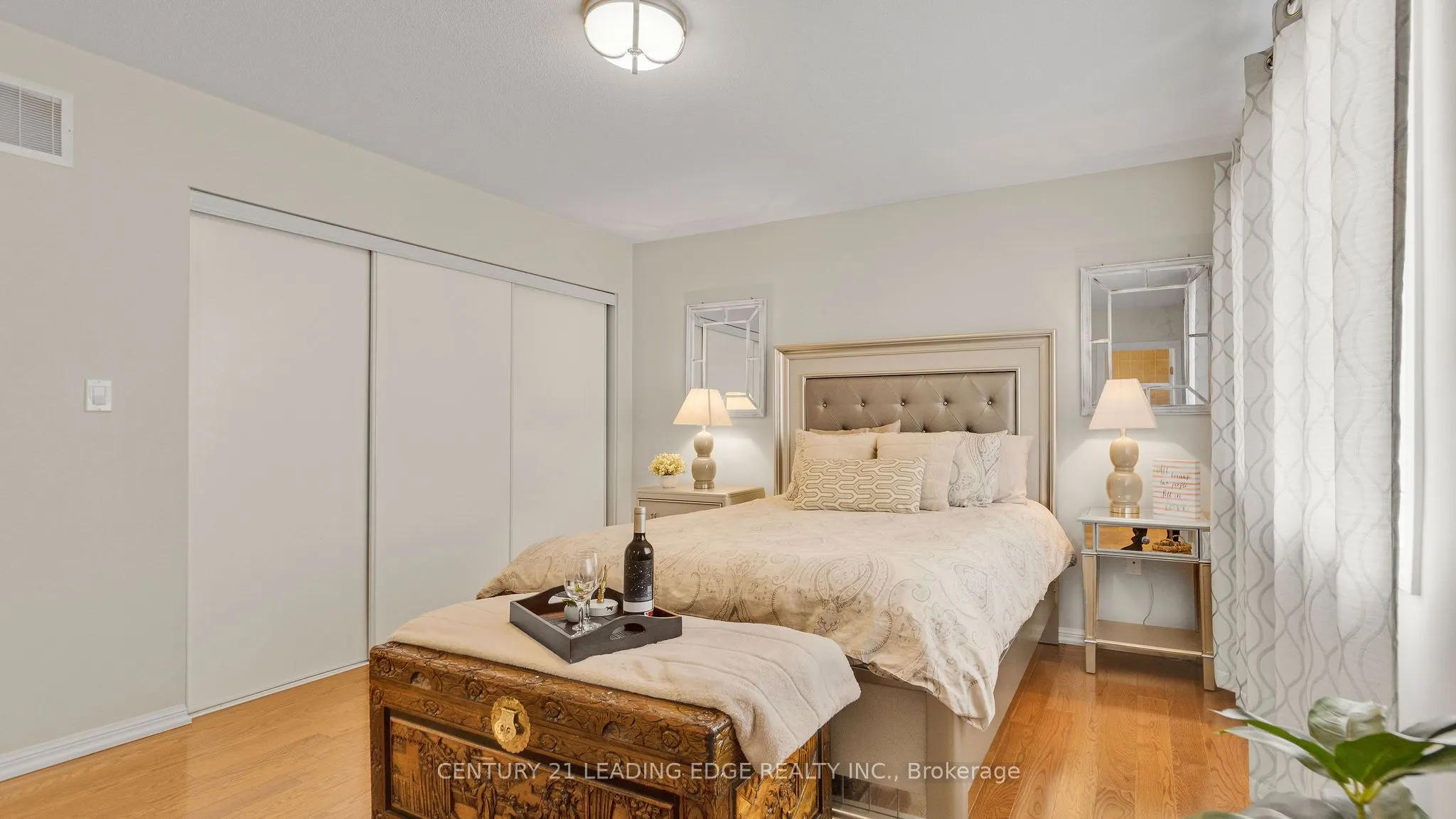 15 Jamesway Crescent