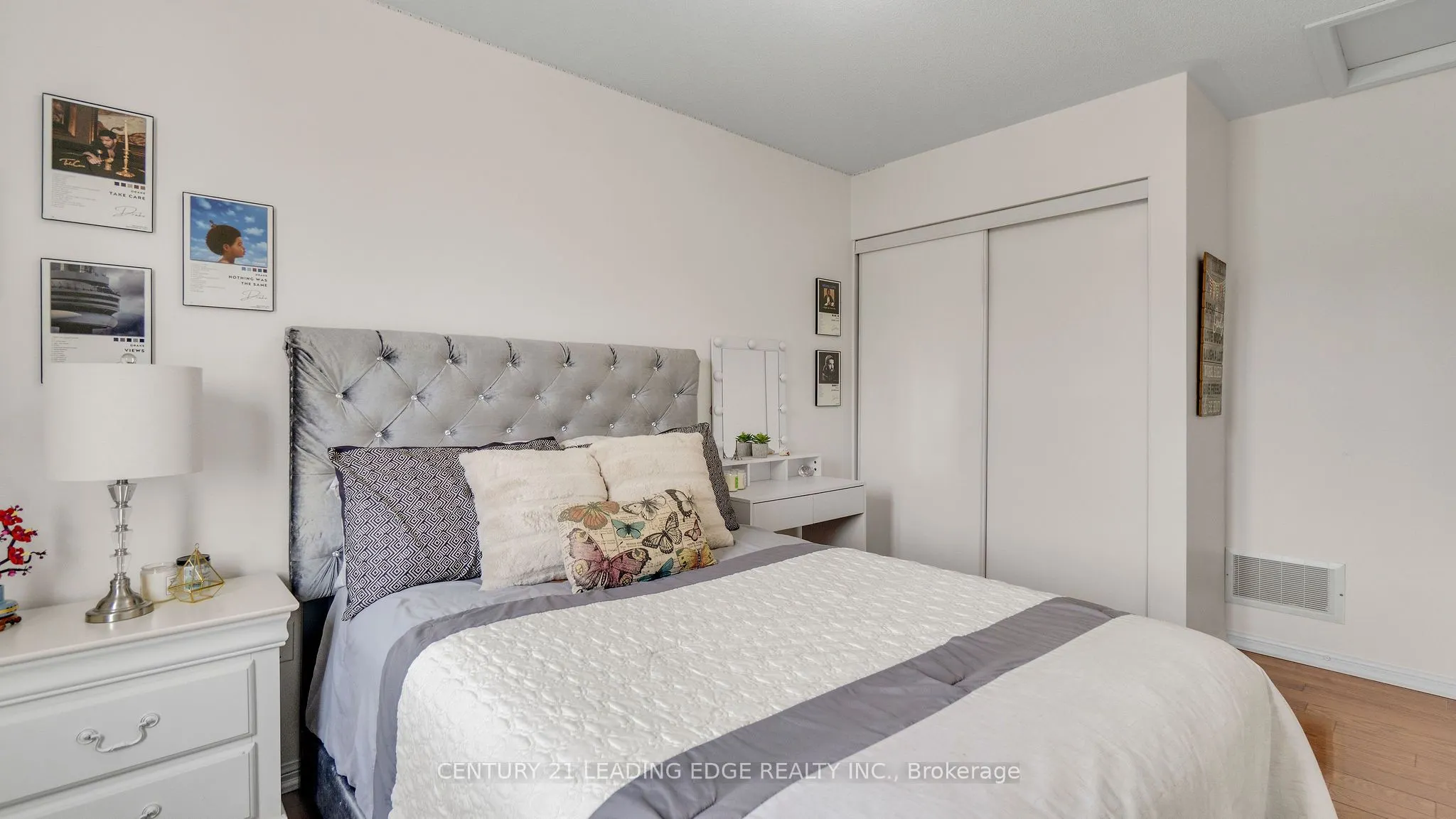 15 Jamesway Crescent