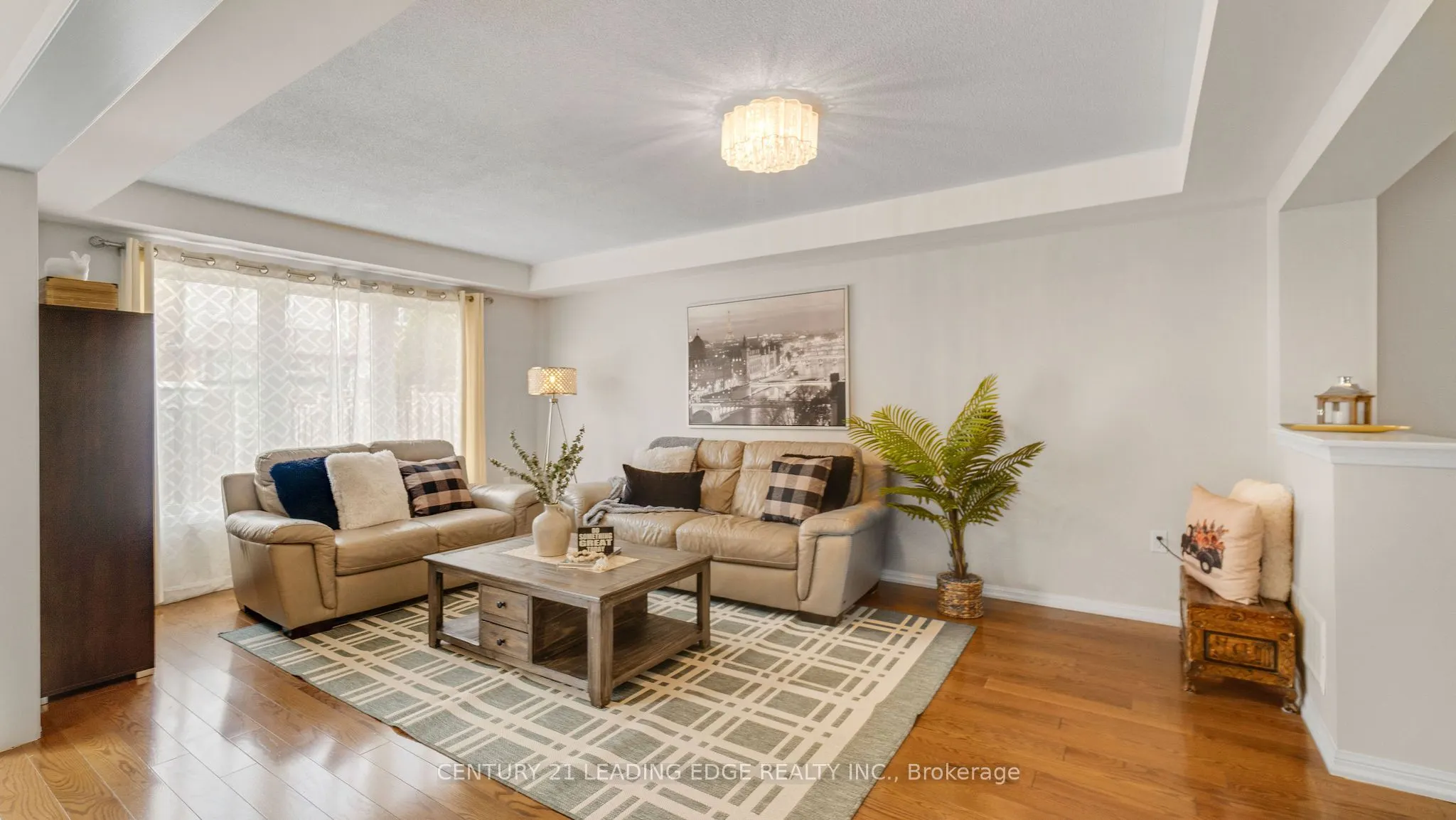 15 Jamesway Crescent