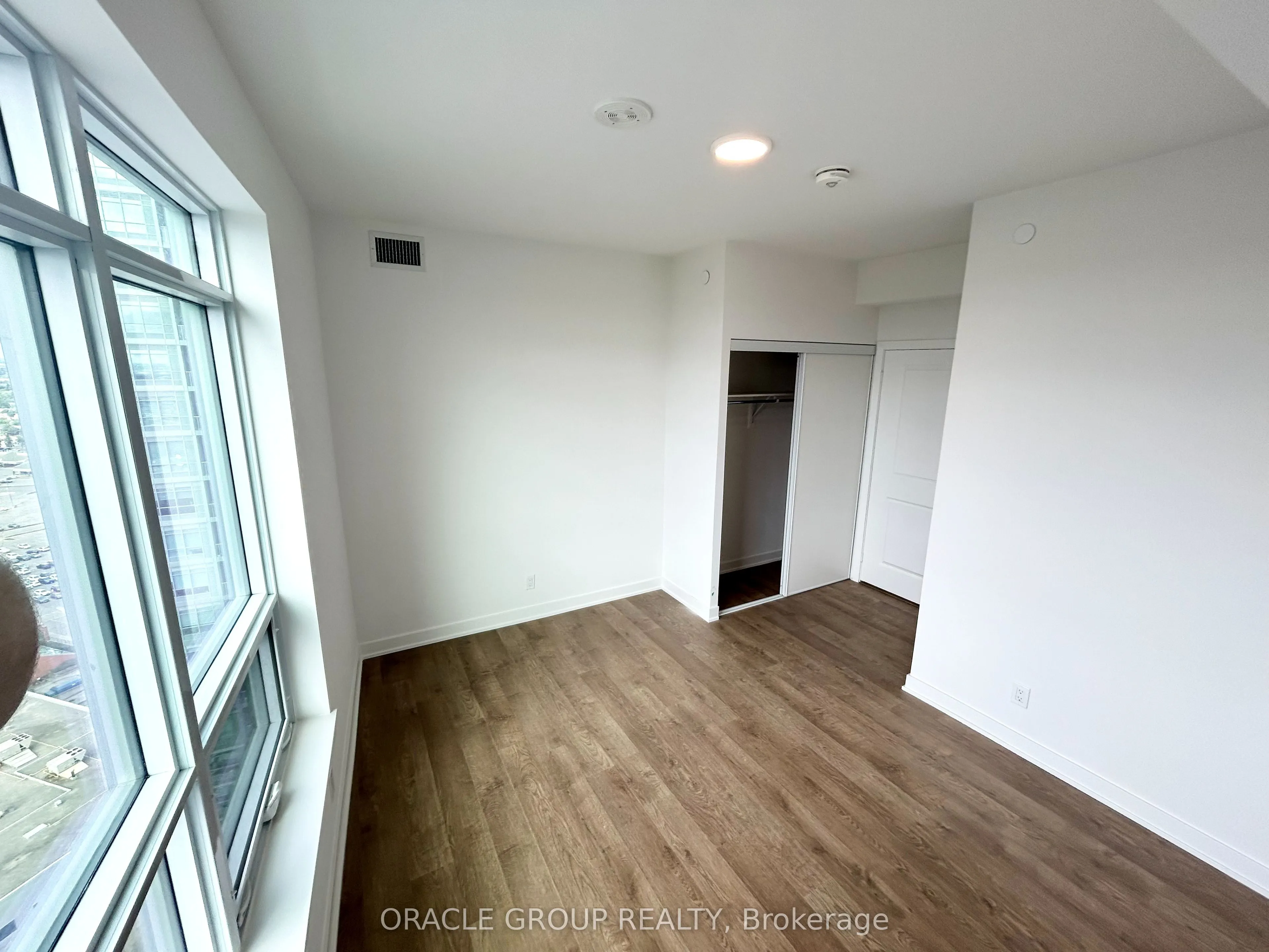 30 Upper Mall Way, #A-2407