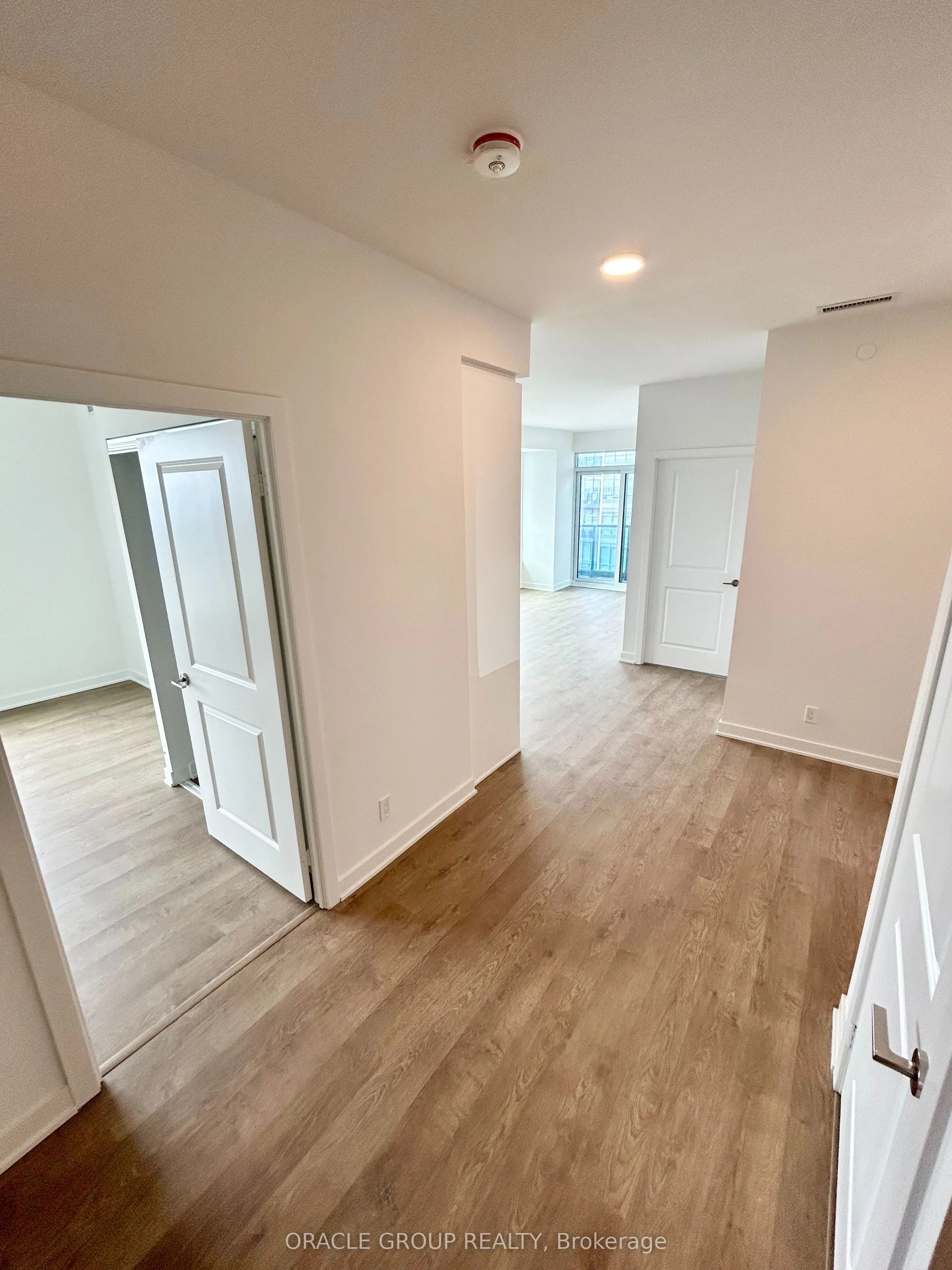 30 Upper Mall Way, #A-2407