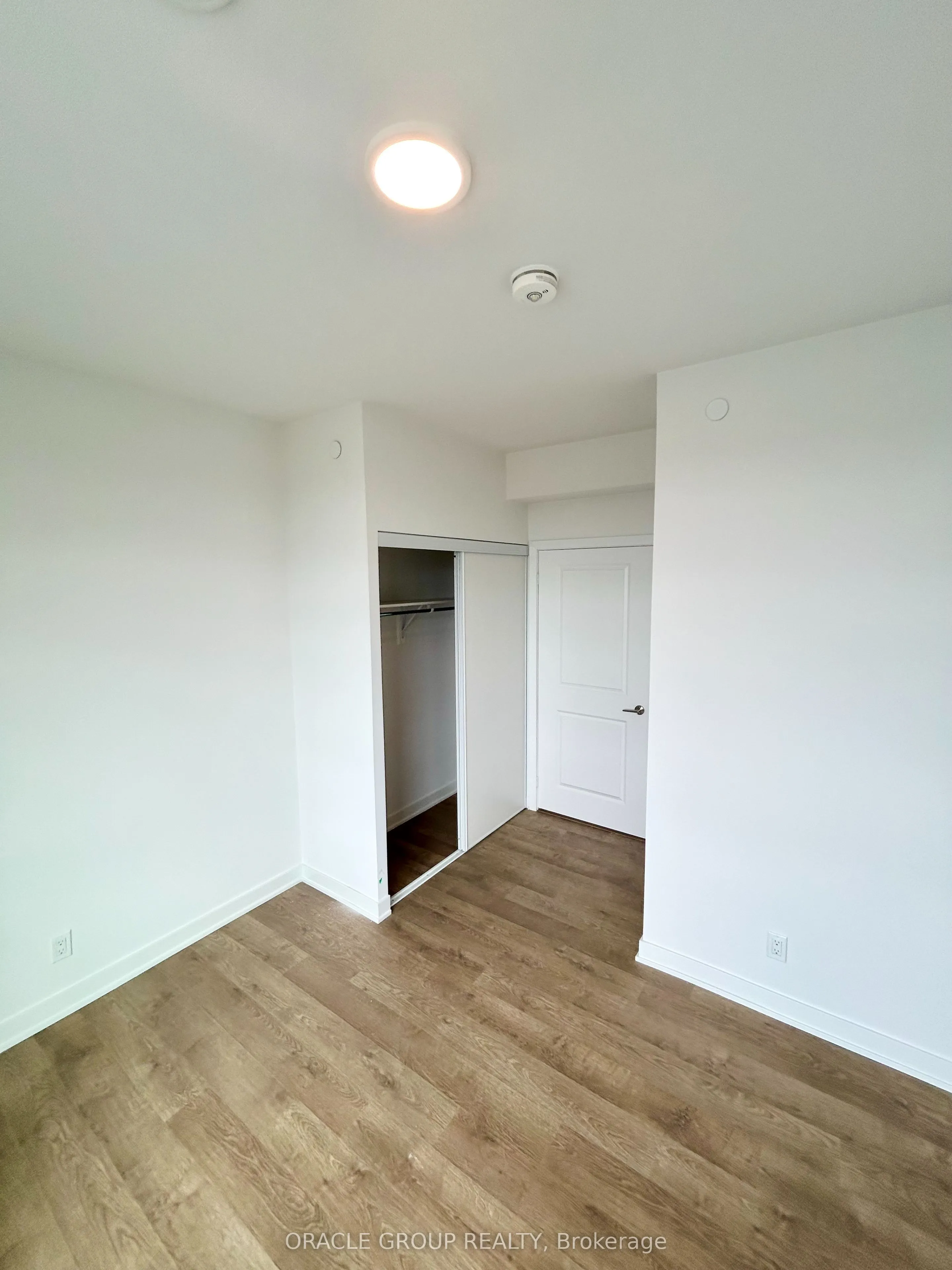 30 Upper Mall Way, #A-2407