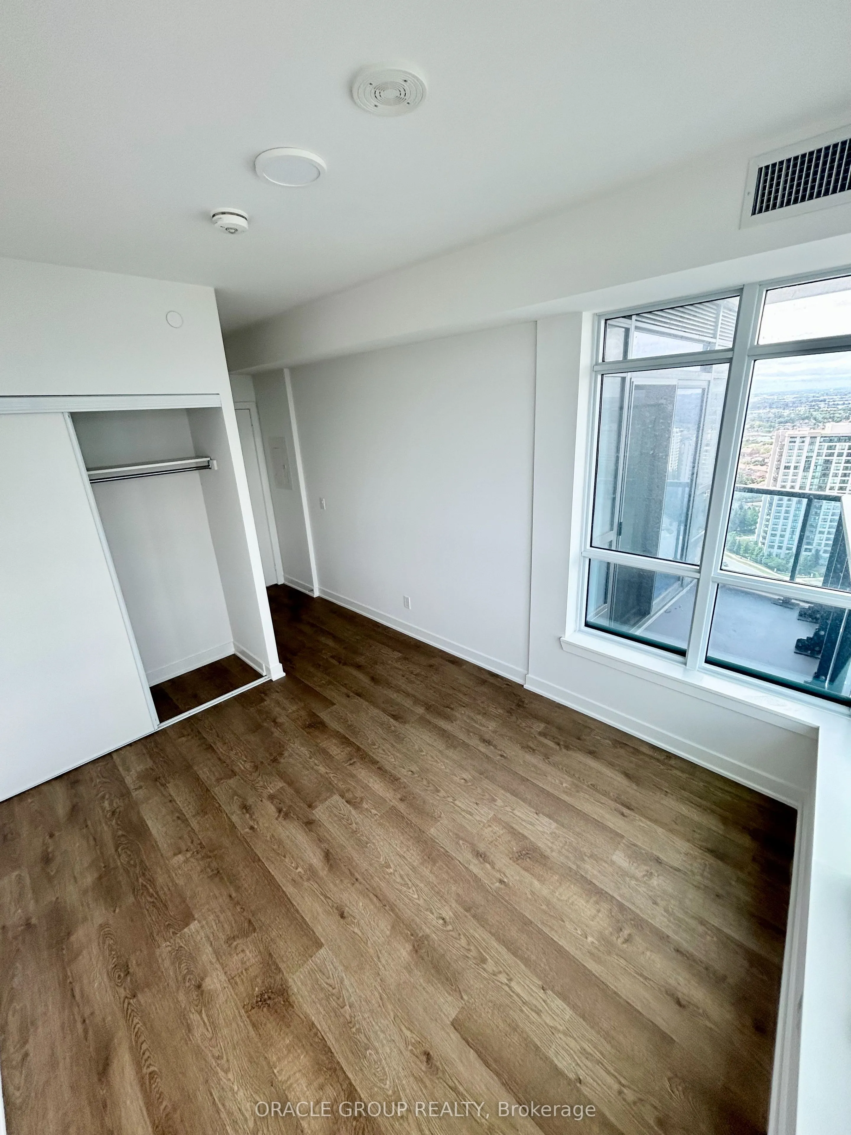 30 Upper Mall Way, #A-2407