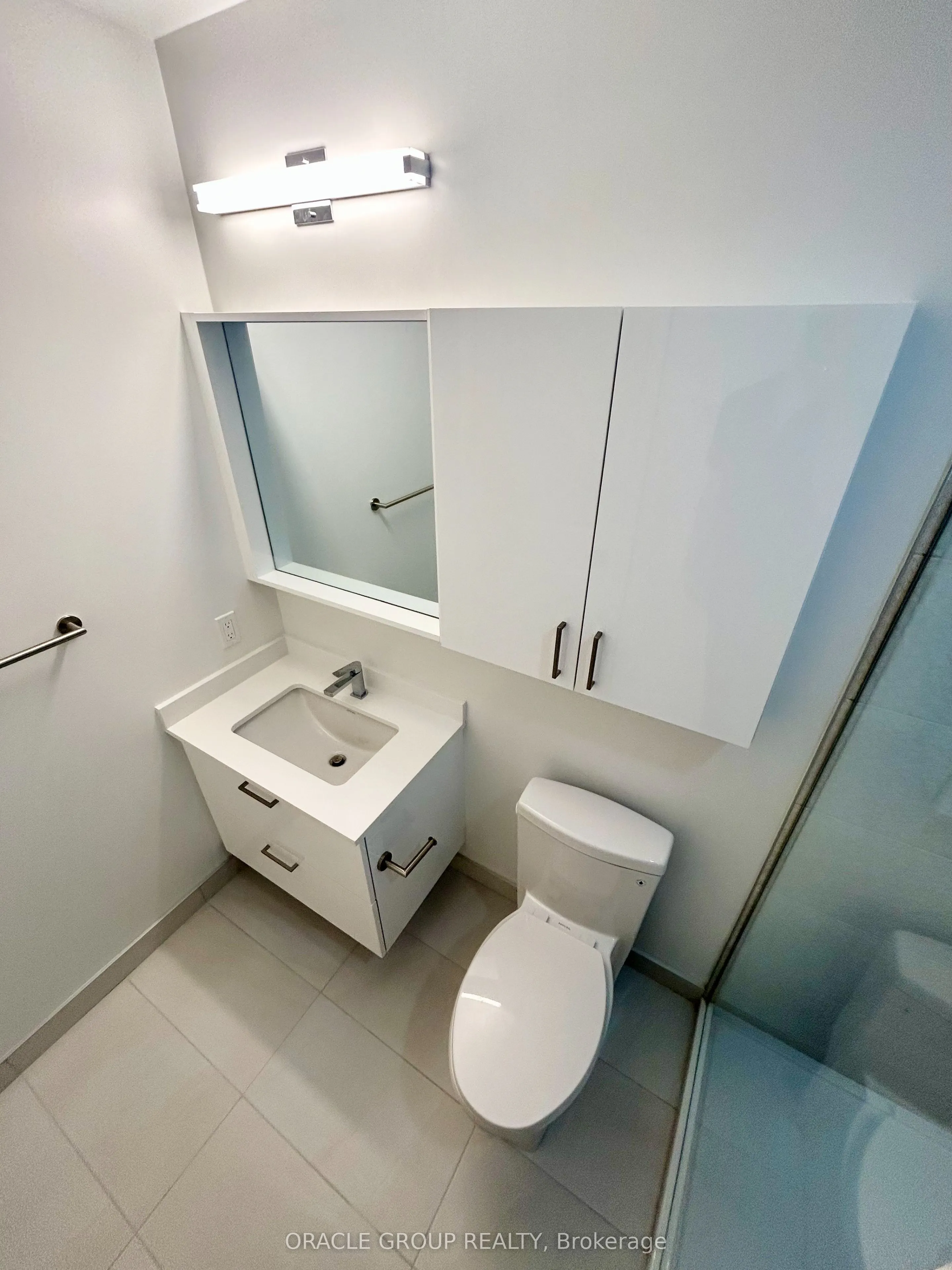 30 Upper Mall Way, #A-2407