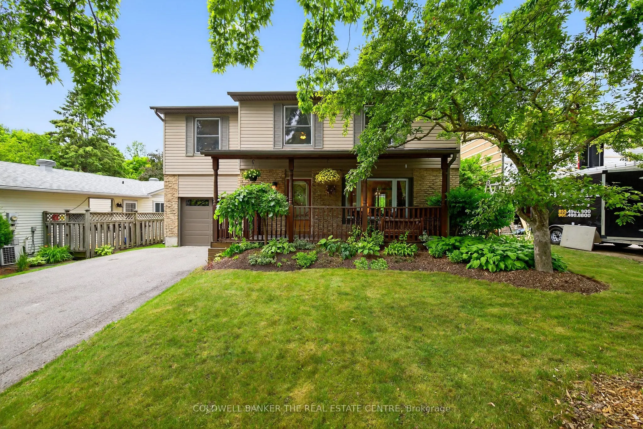 869 Magnolia Avenue