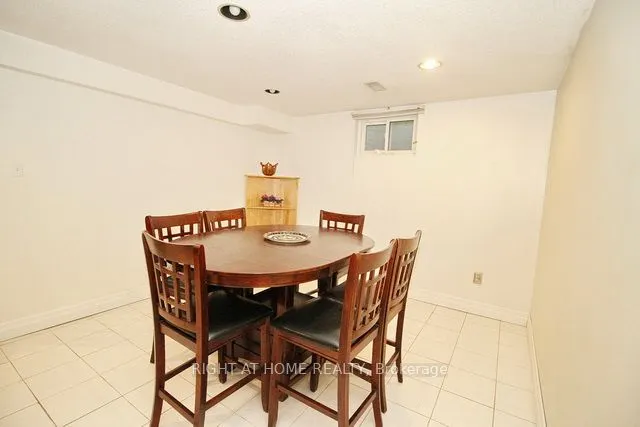 304 Firglen Ridge