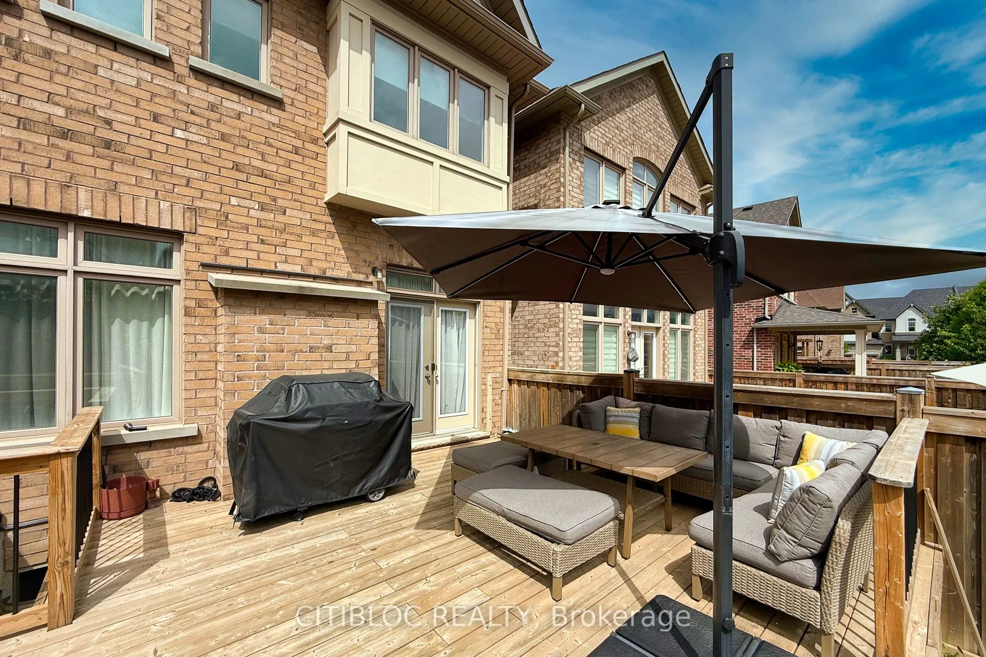 25 Claudview Street