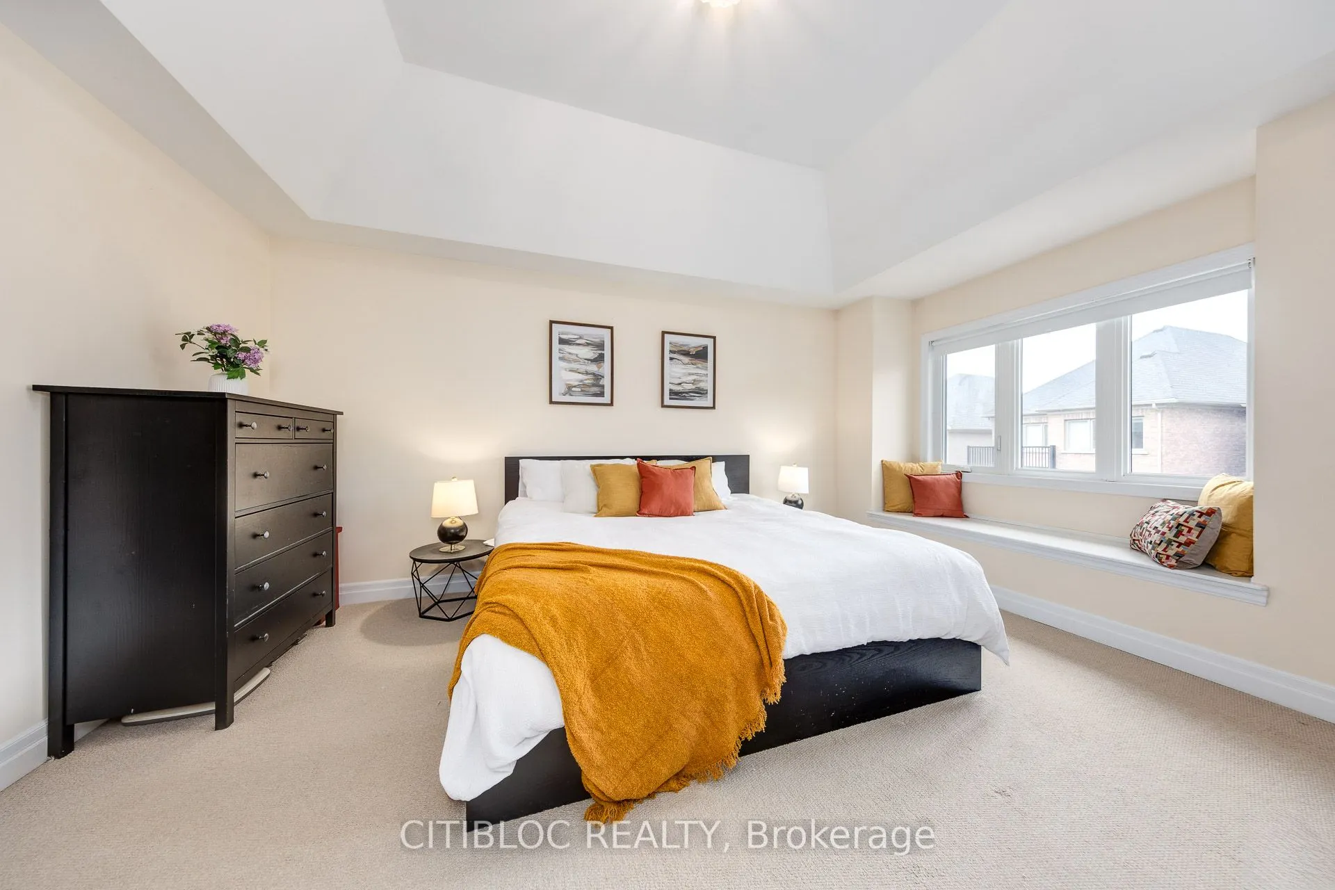 25 Claudview Street