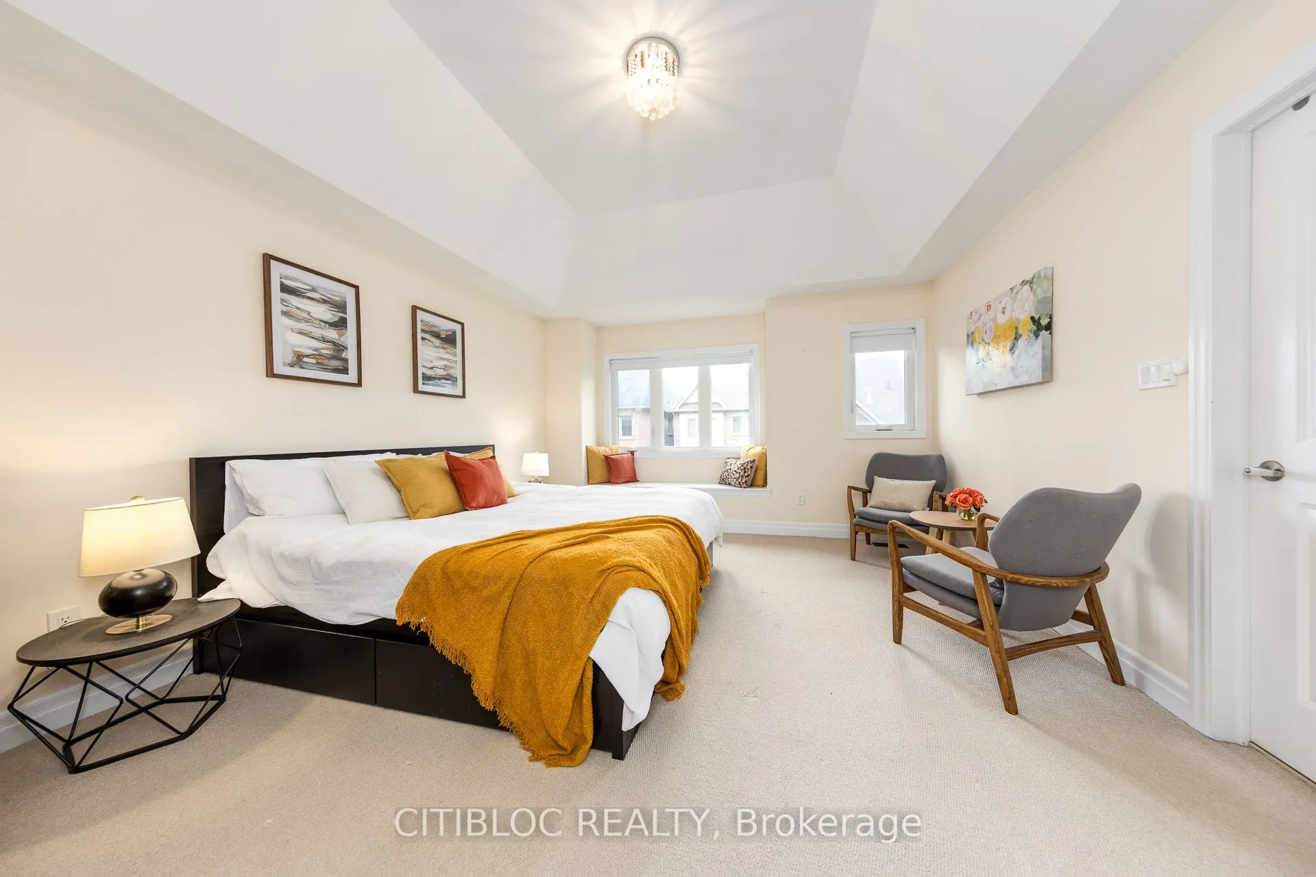 25 Claudview Street