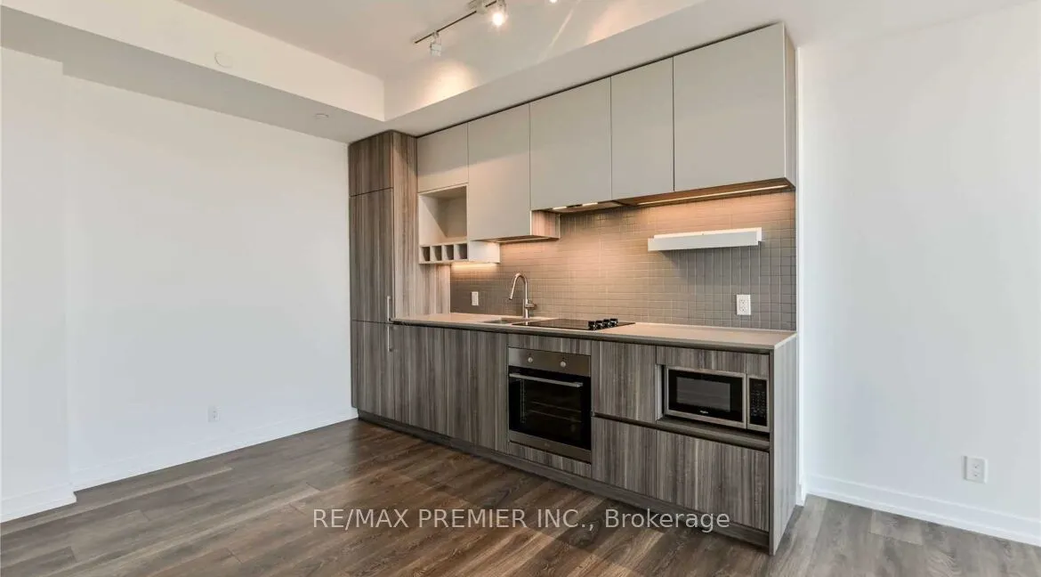 898 Portage Parkway, #4211