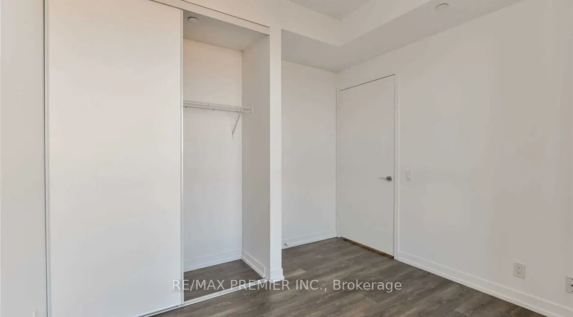 898 Portage Parkway, #4211