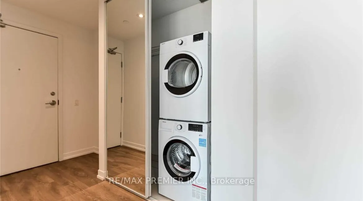 898 Portage Parkway, #4211