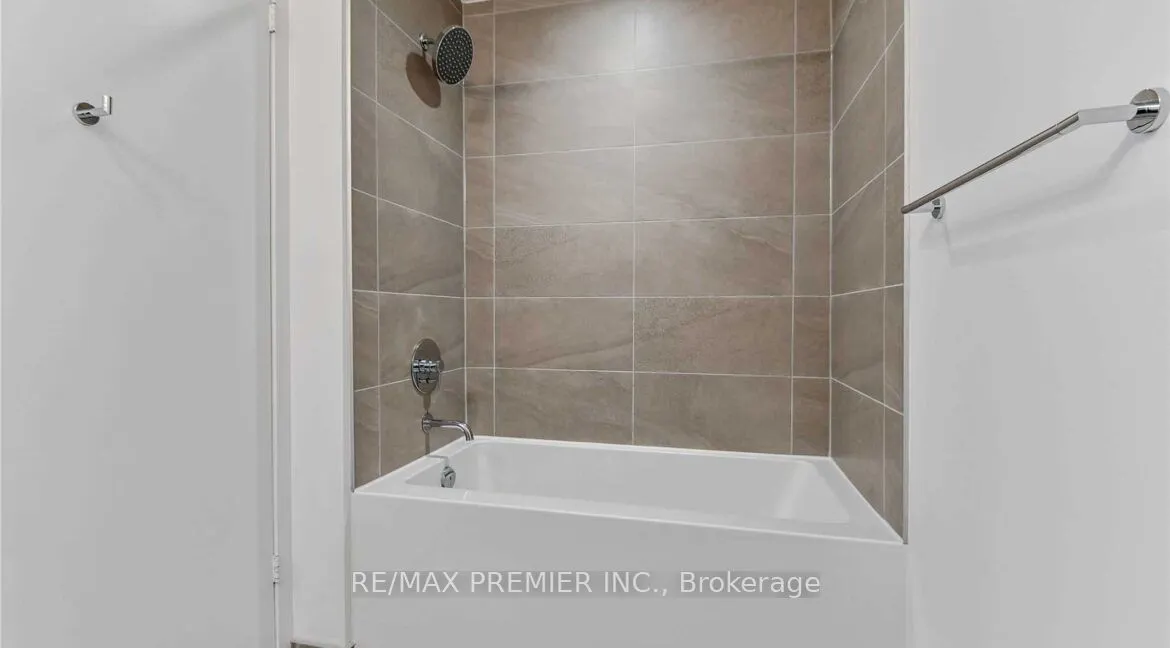 898 Portage Parkway, #4211