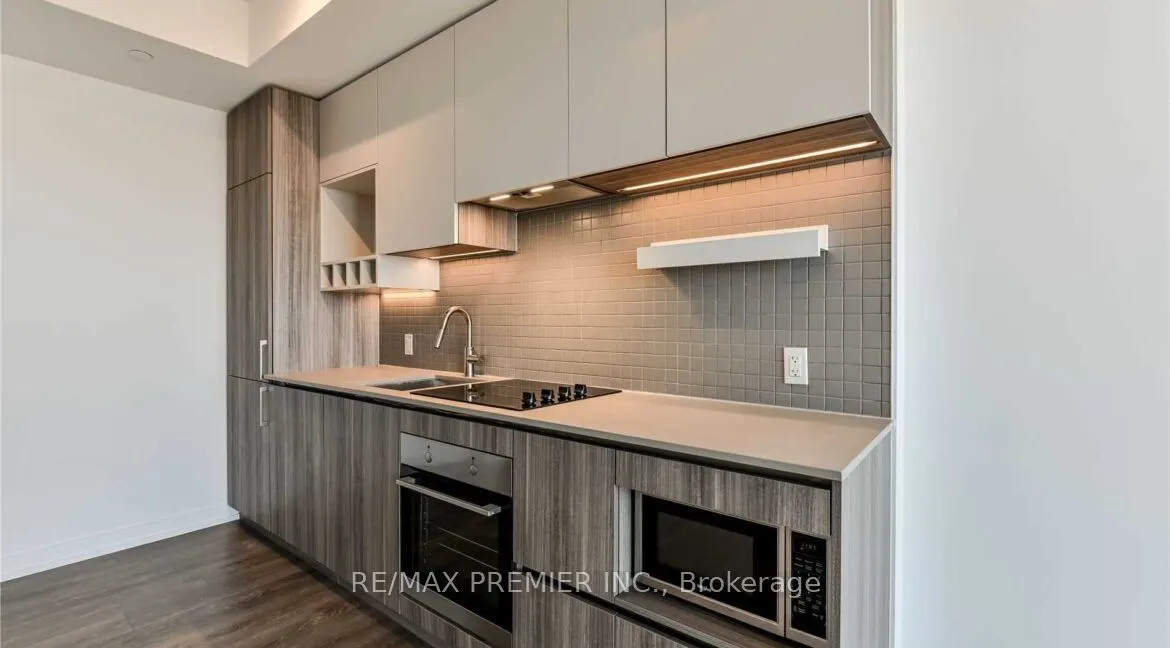 898 Portage Parkway, #4211