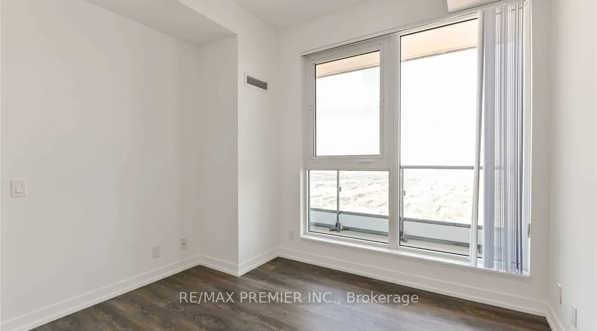 898 Portage Parkway, #4211