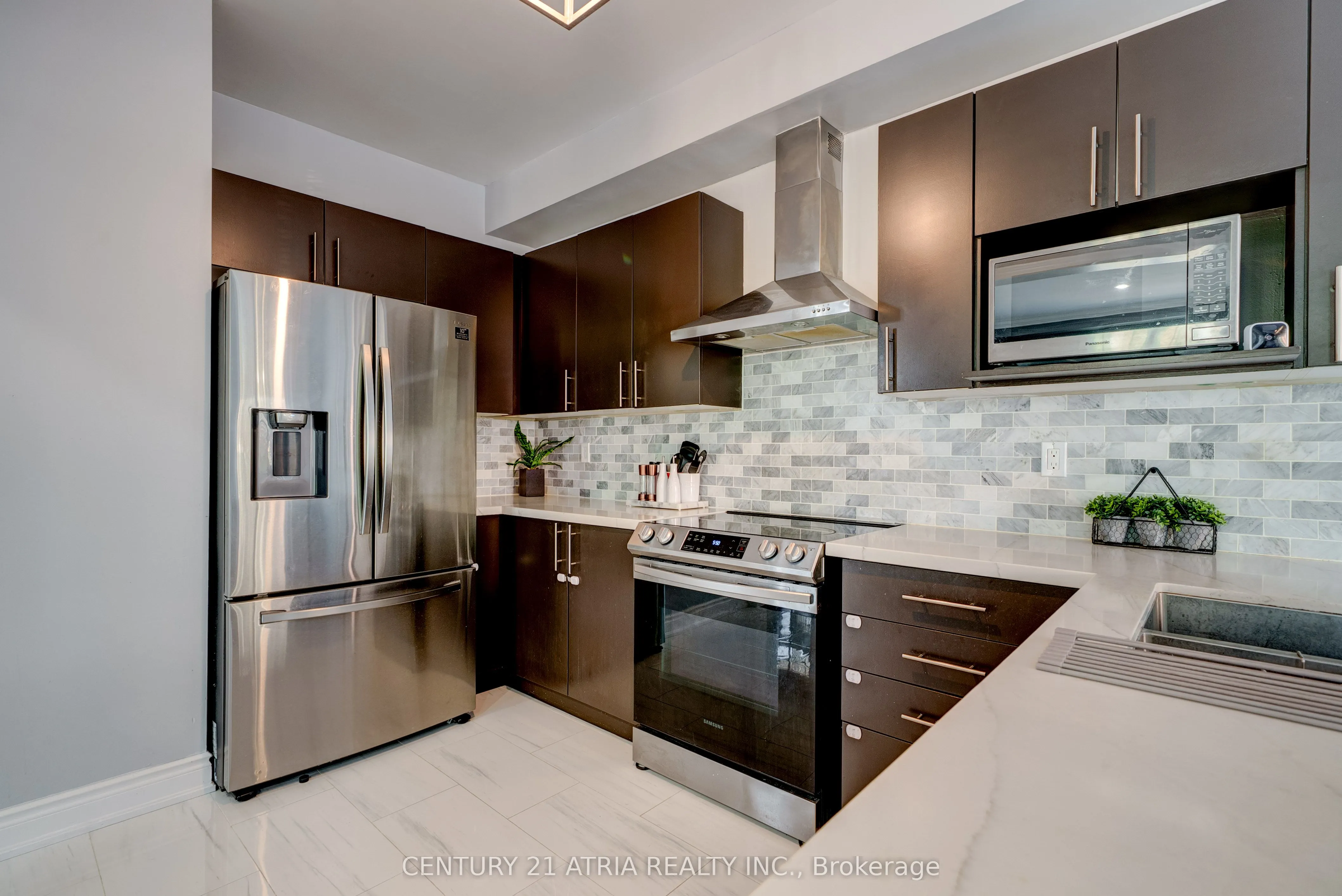66 Daniel Reaman Crescent