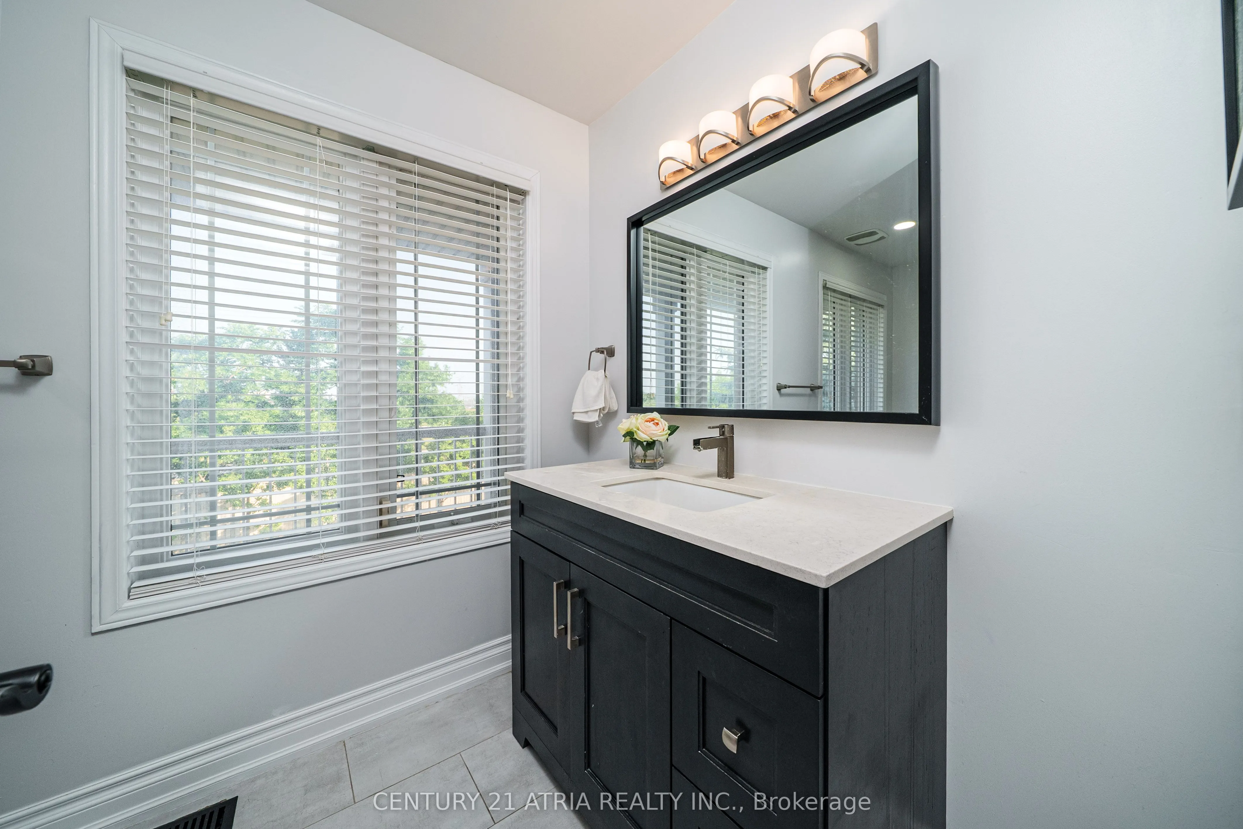 66 Daniel Reaman Crescent