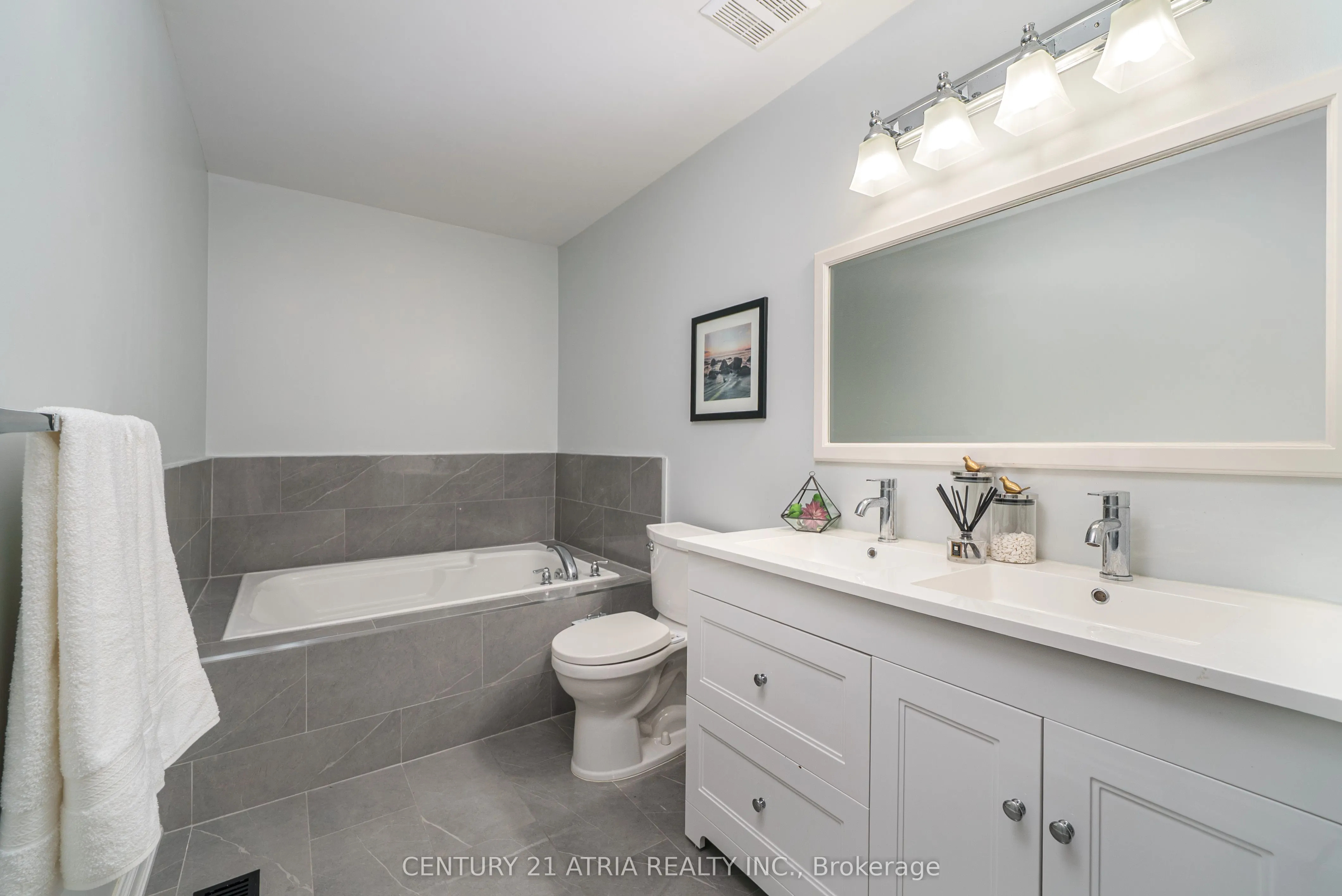 66 Daniel Reaman Crescent