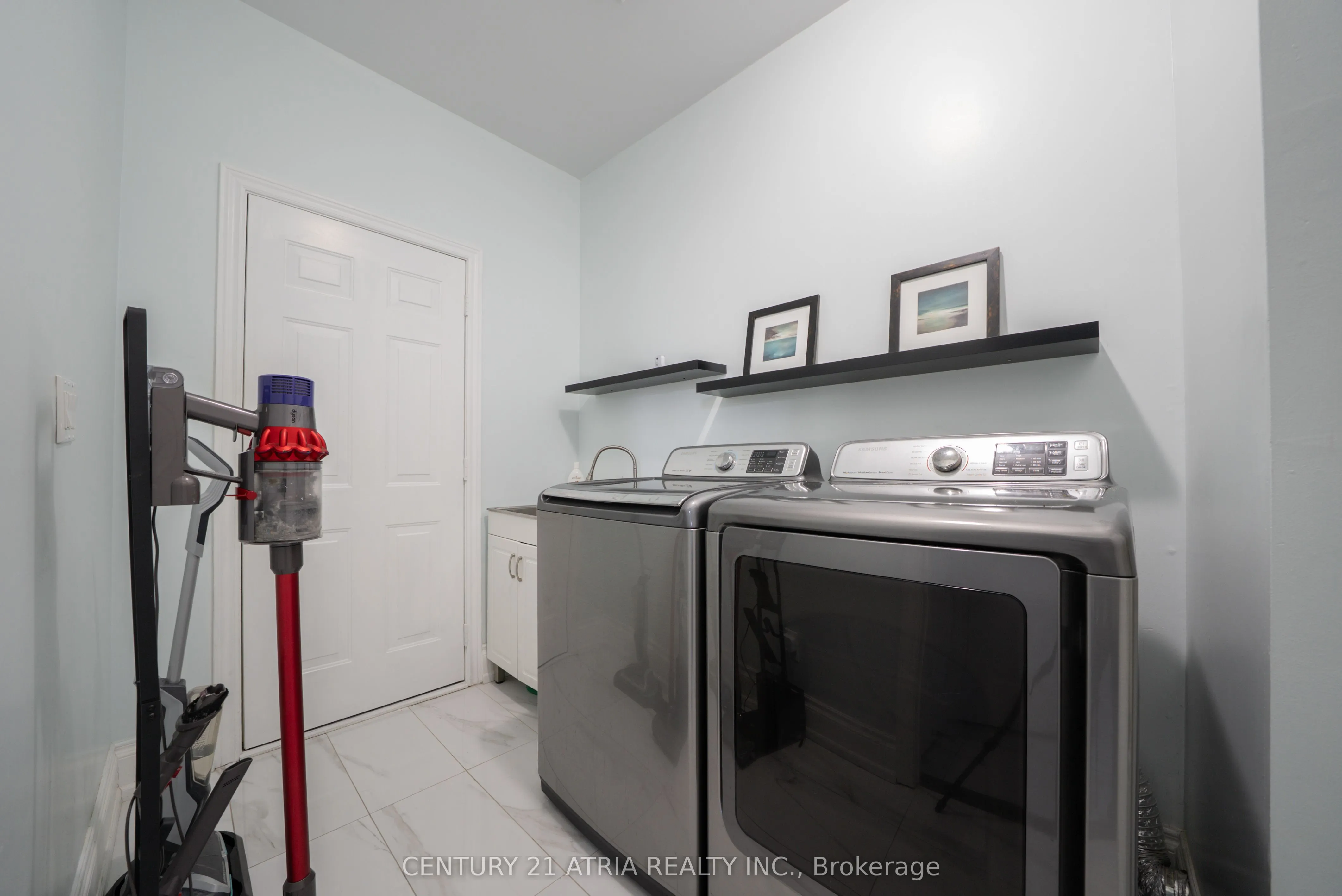 66 Daniel Reaman Crescent