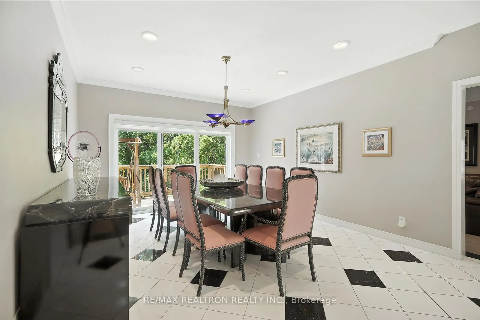 34 Prince Edward Boulevard