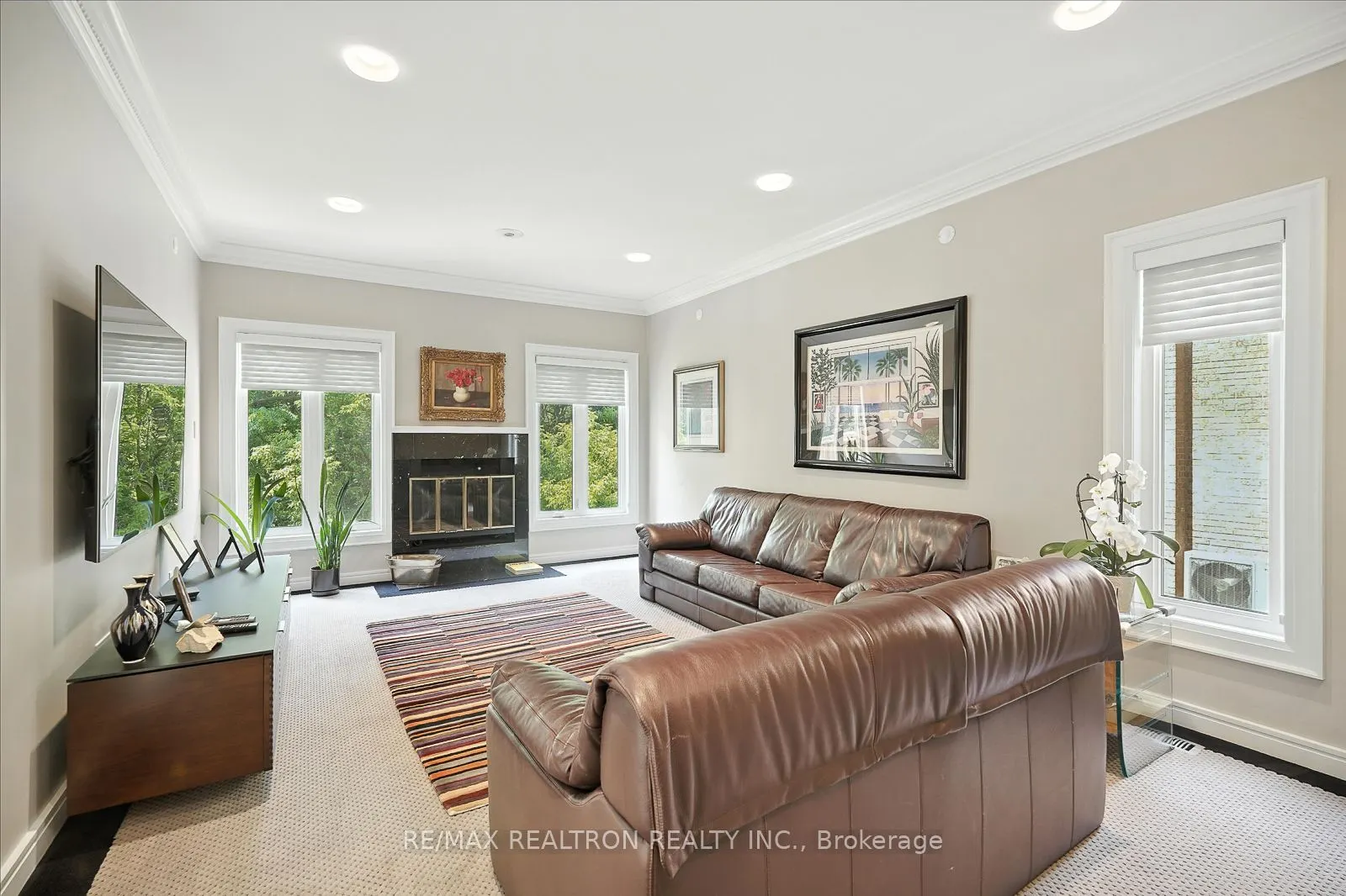 34 Prince Edward Boulevard