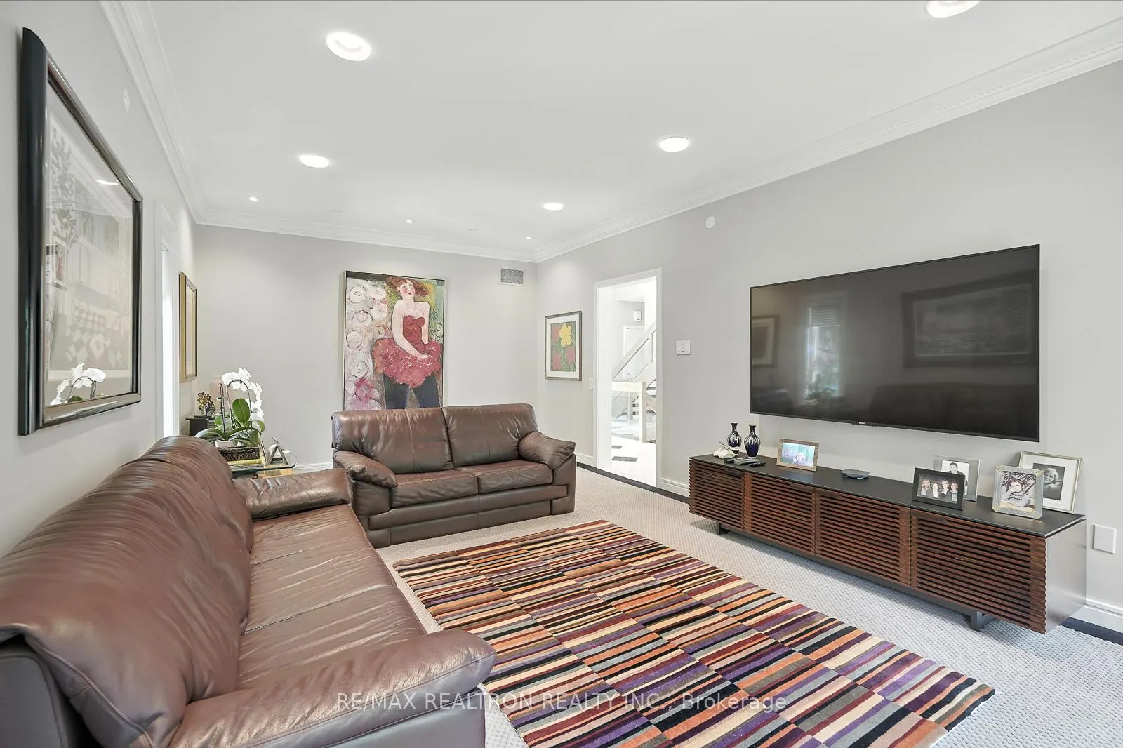 34 Prince Edward Boulevard