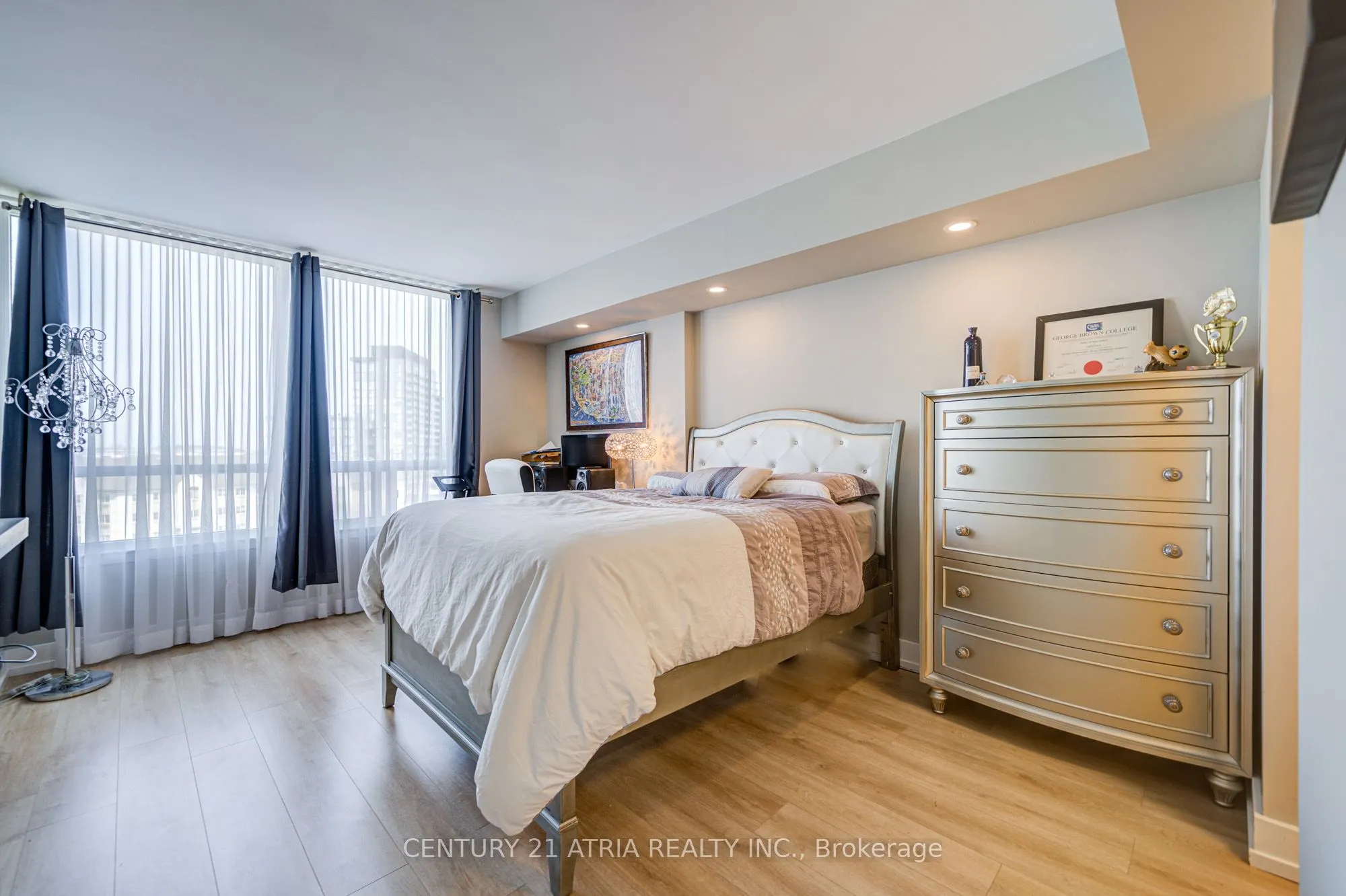 120 Promenade Circle, #909