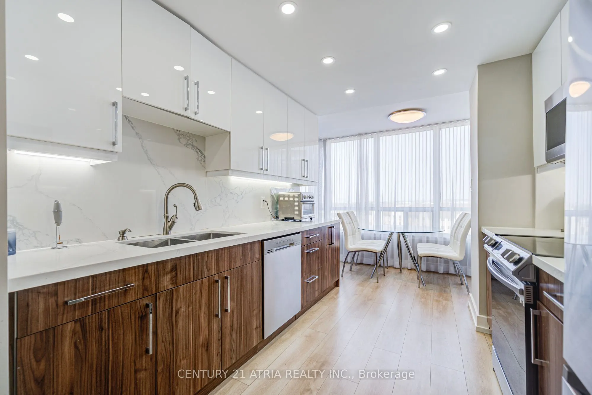 120 Promenade Circle, #909