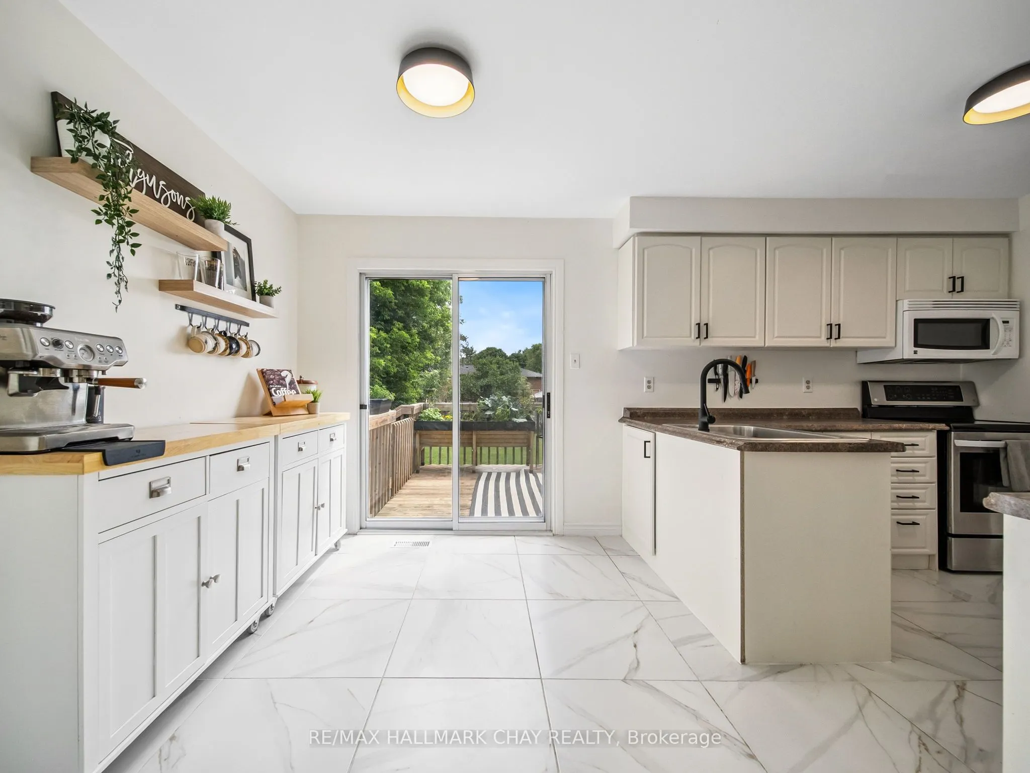 8 Darren Drive