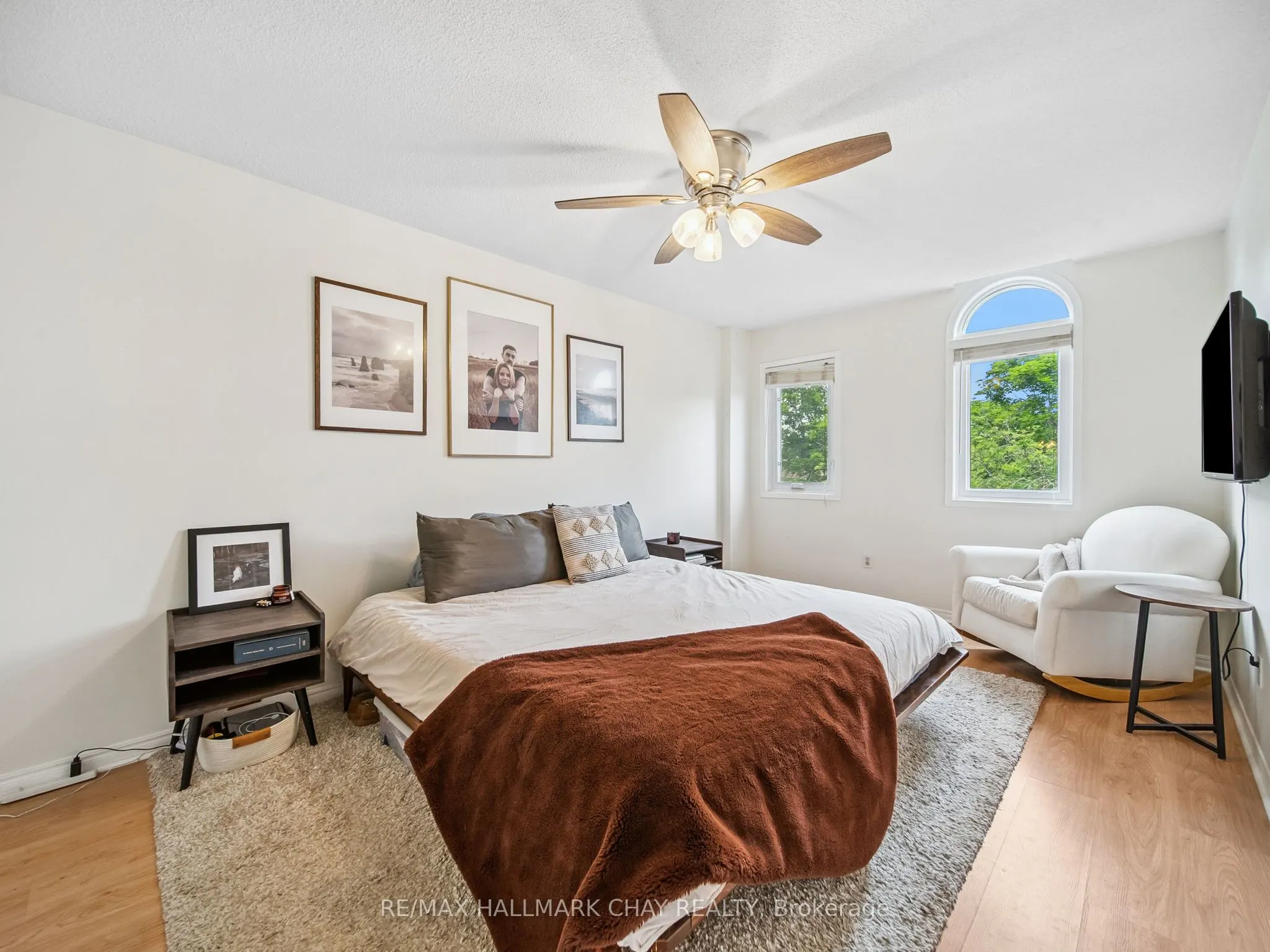 8 Darren Drive