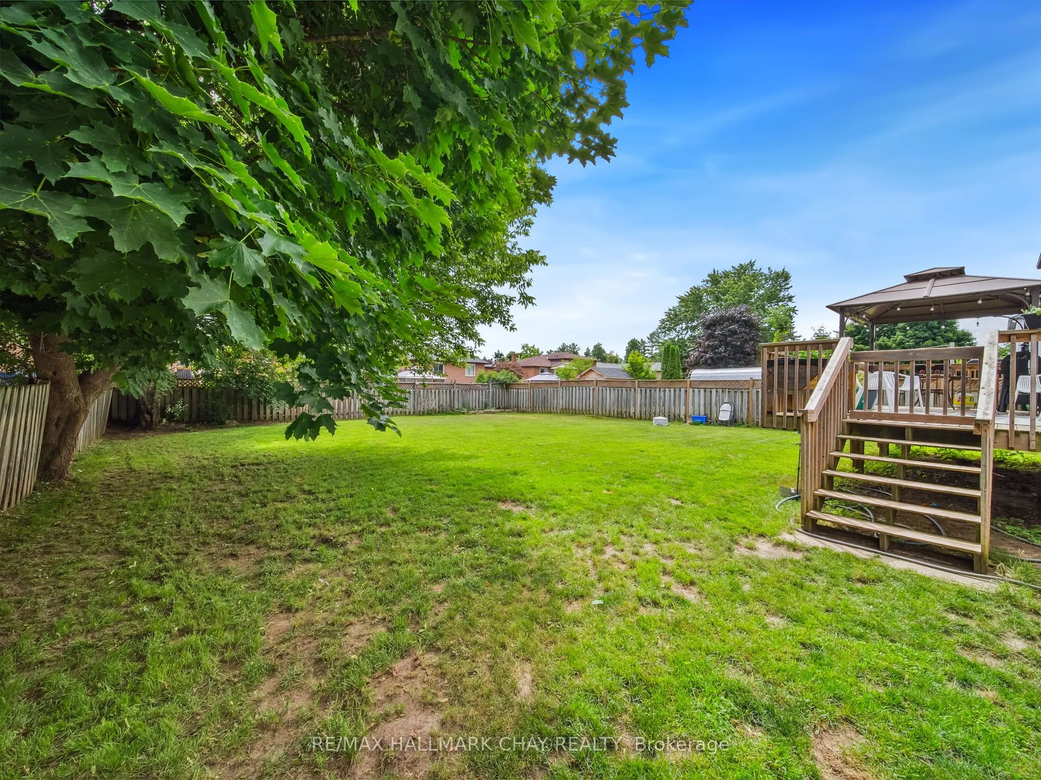 8 Darren Drive