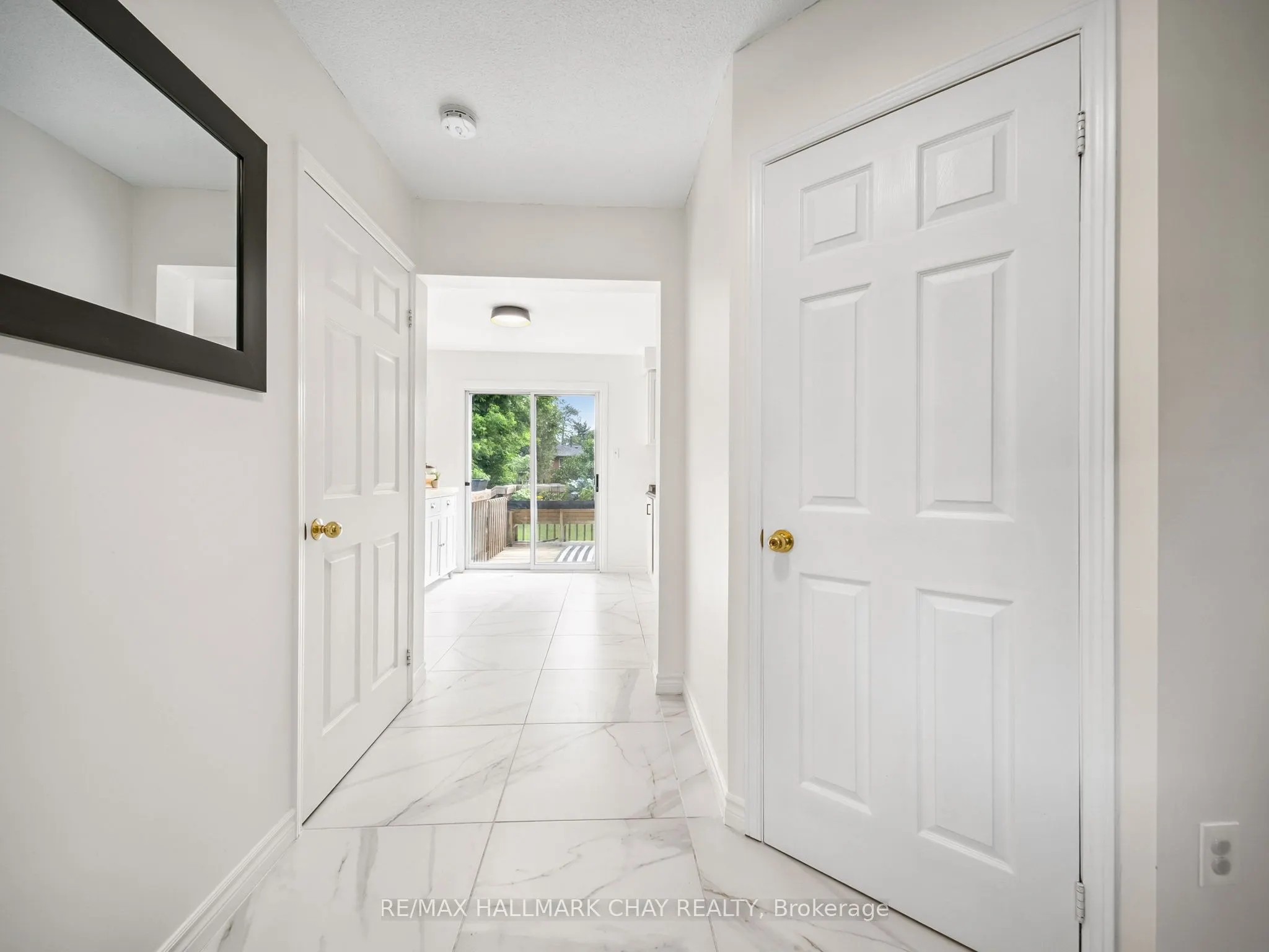 8 Darren Drive